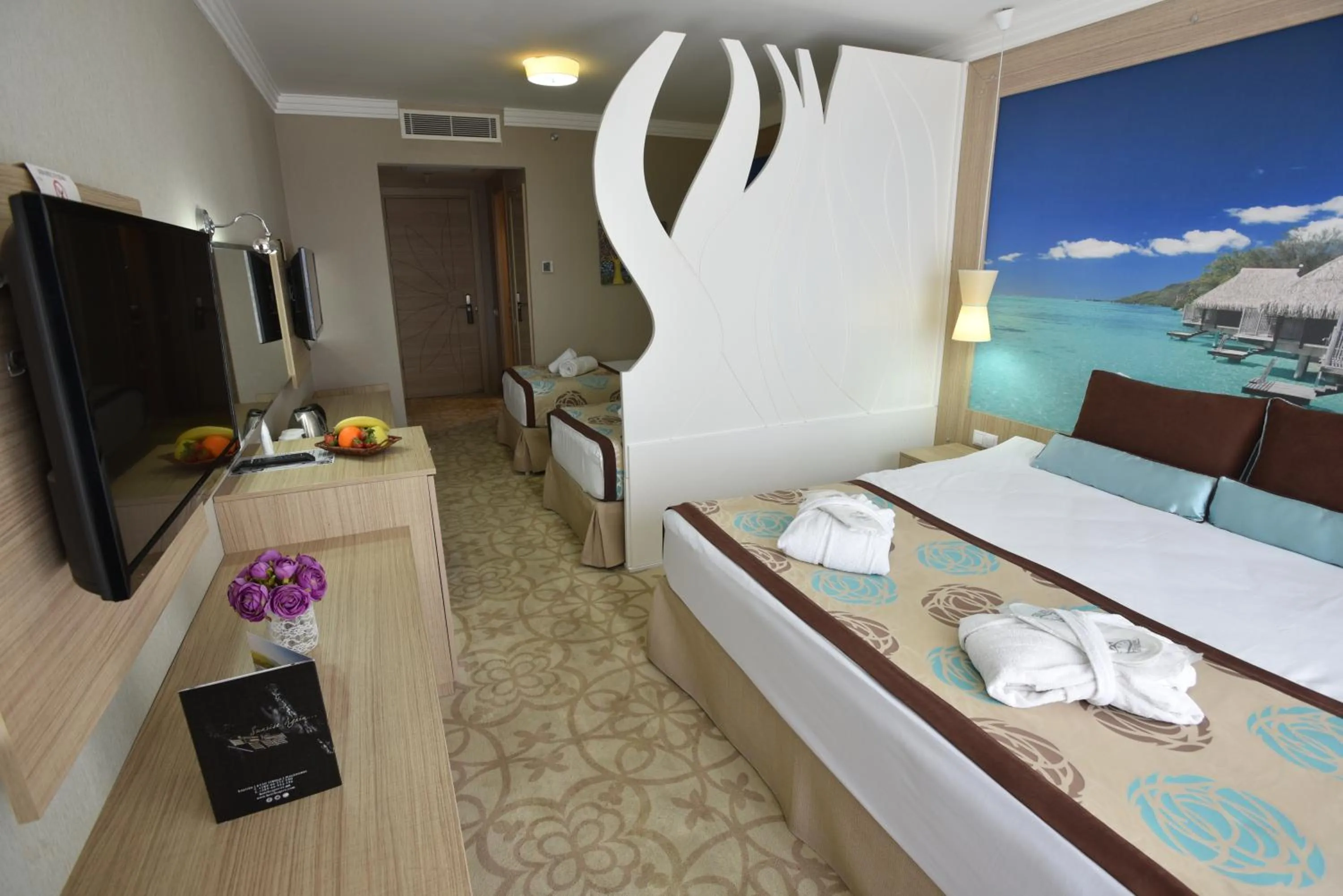 Photo of the whole room, Bed in Hotel Izgrev Spa & Aquapark