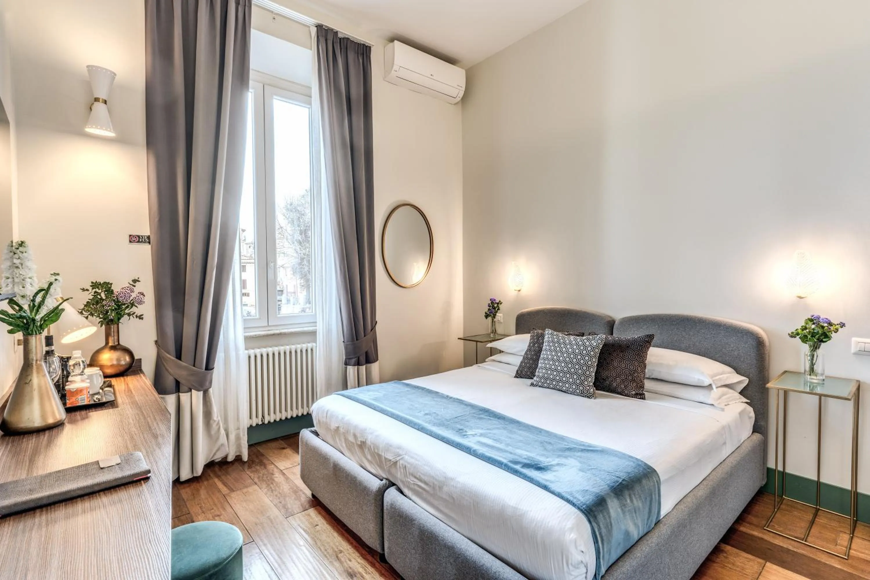 Bed in Tree Charme Trilussa