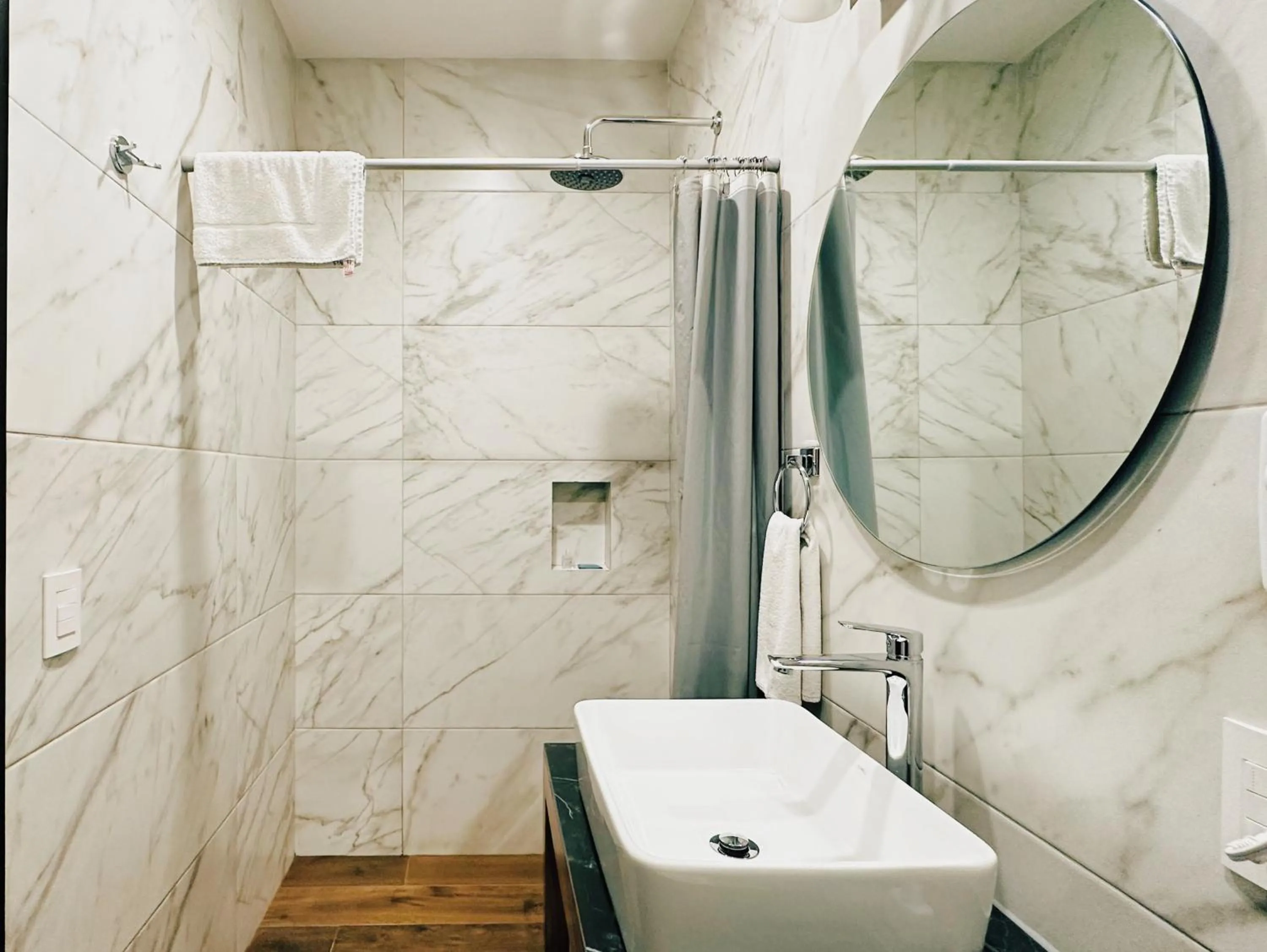 Bathroom in Hotel Mayis