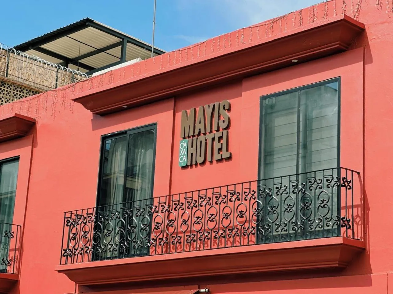 Facade/entrance in Hotel Mayis