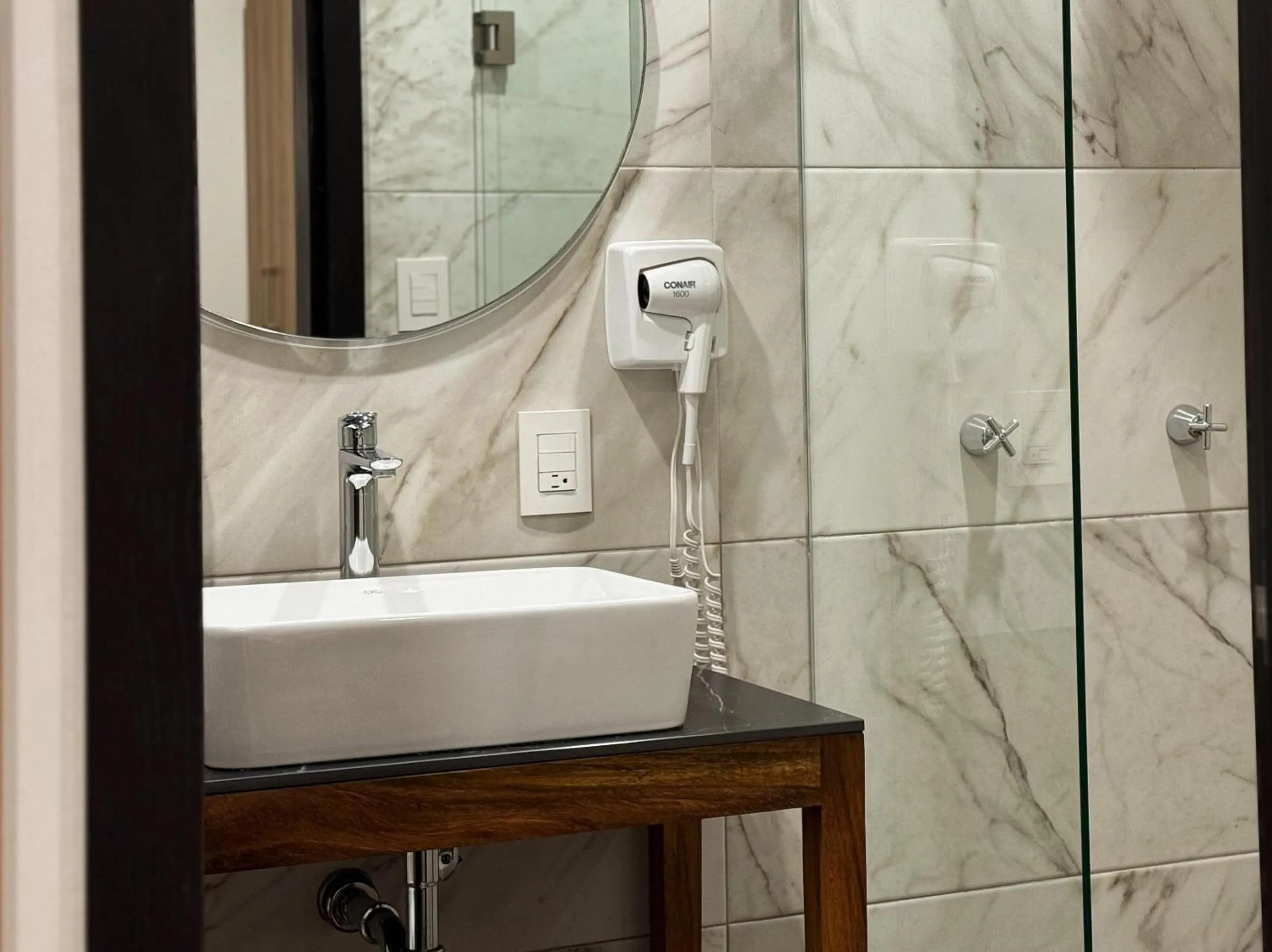 Bathroom in Hotel Mayis