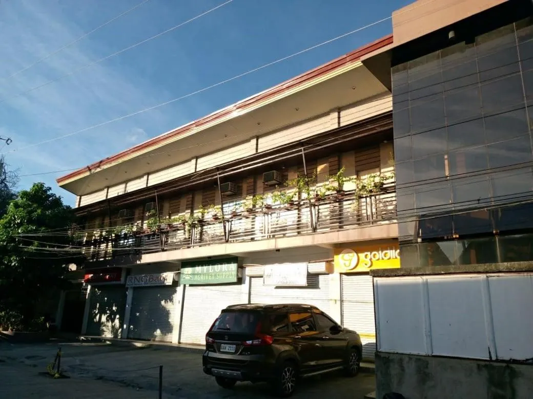 Property building in Maya Suites Badian powered by Cocotel