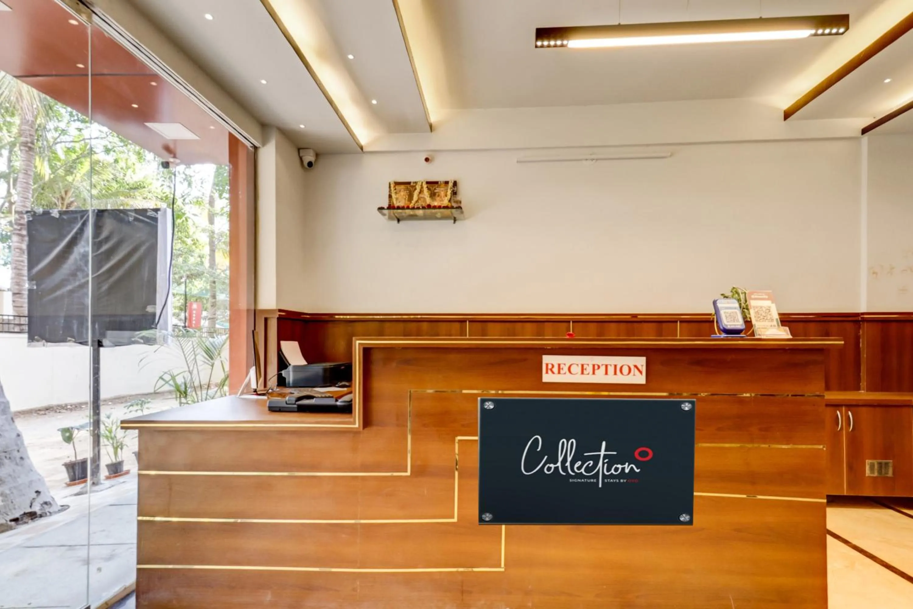 Lobby or reception in Collection O Airport Inn