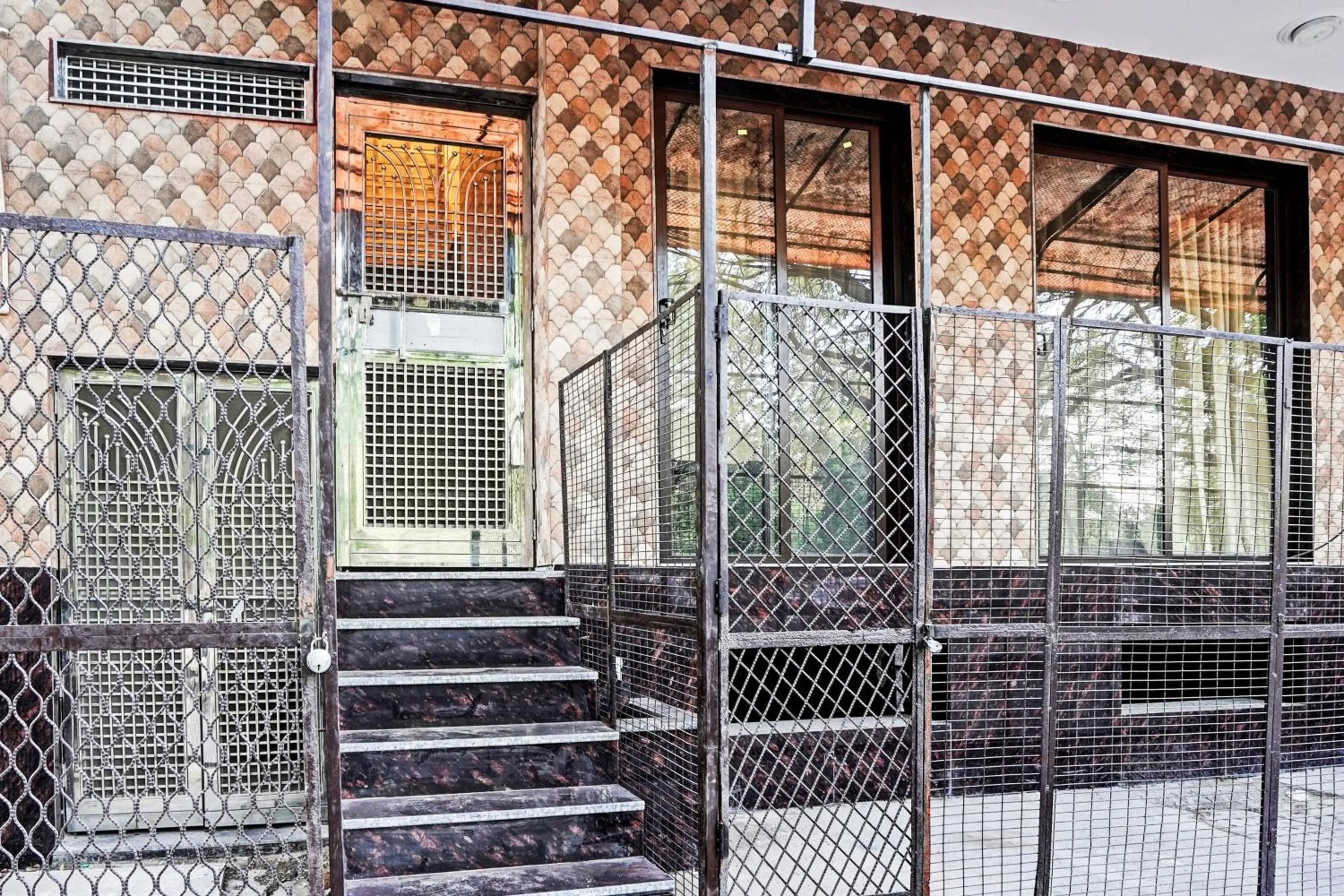 Facade/entrance in Hotel O Kiiza Stay House