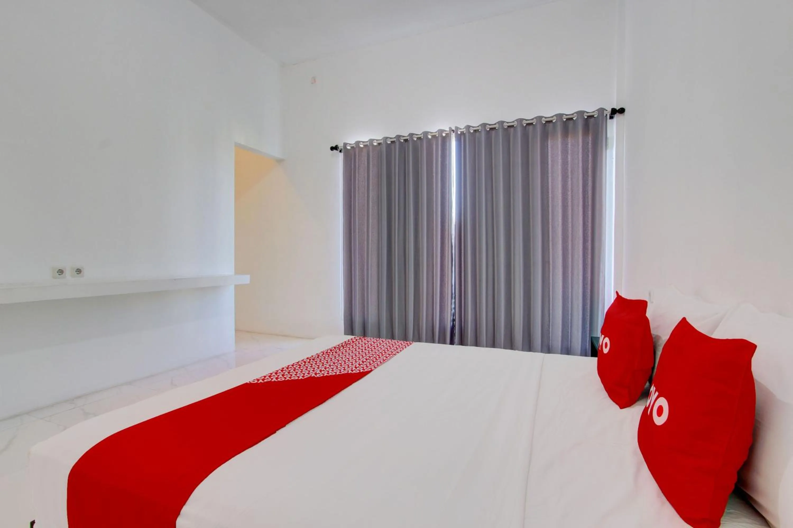 Bedroom in Hotel O D'harjo Guesthouse