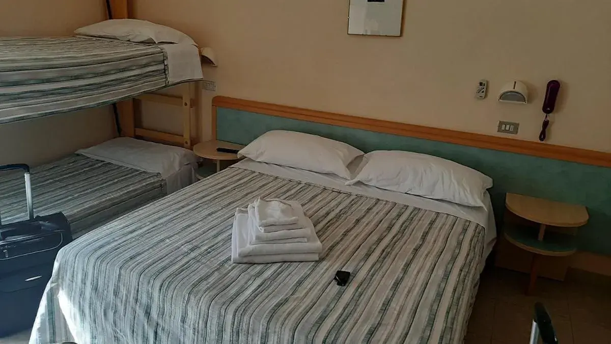 Standard Quadruple Room in Hotel Anita Standard Quadruple Room in Hotel Anita