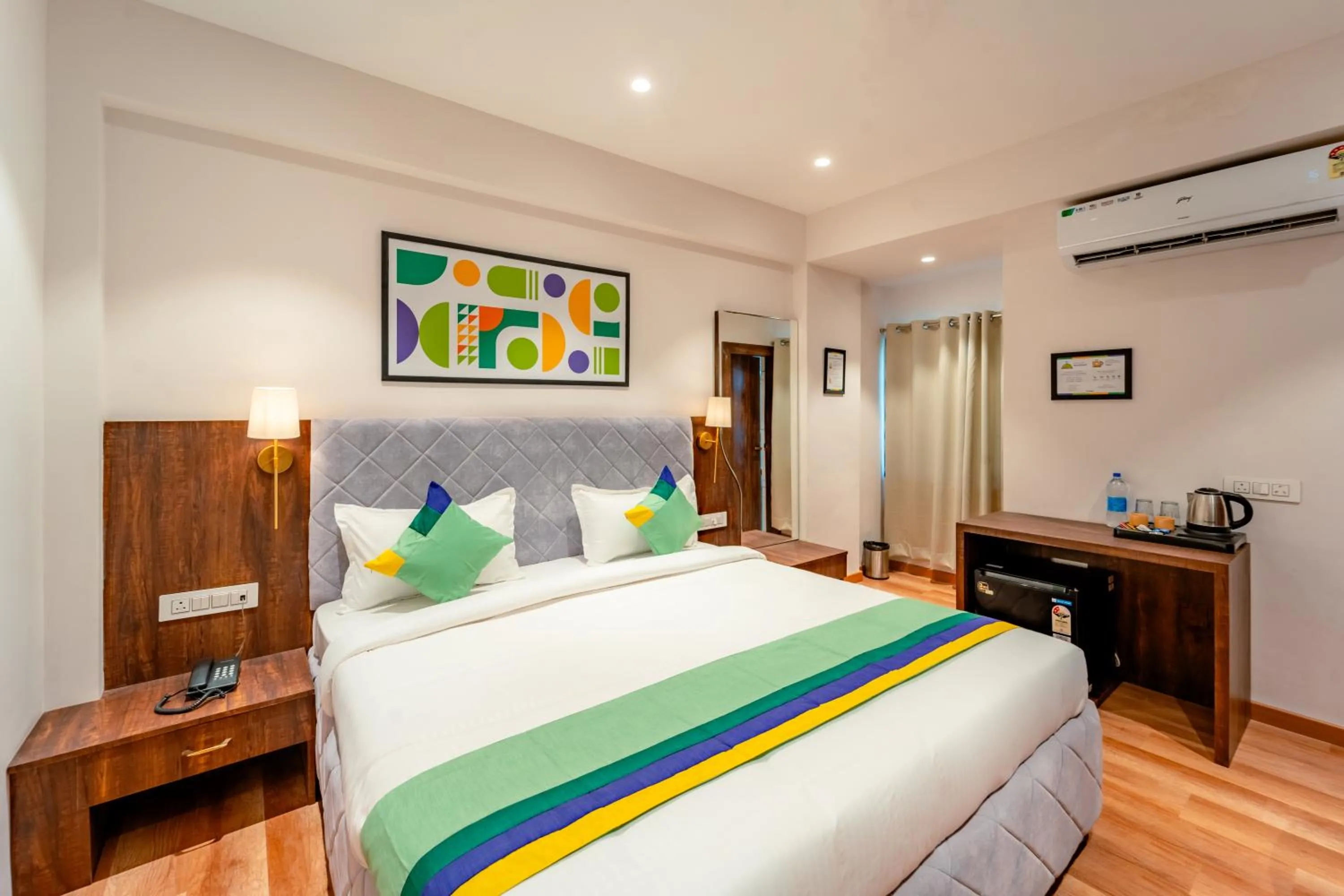 Bedroom, Bed in Treebo Premium Omni Residency