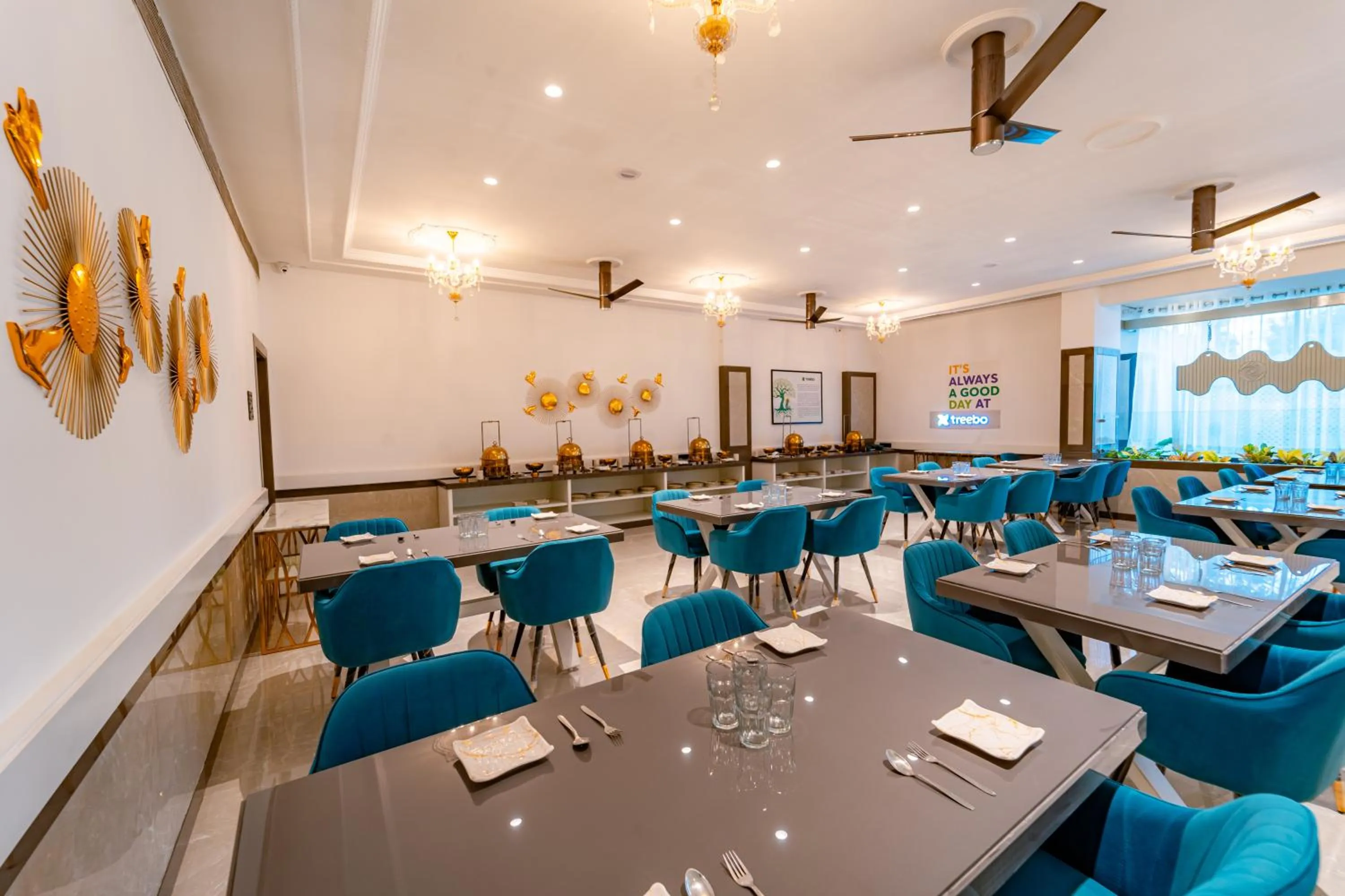 Restaurant/places to eat in Treebo Premium Omni Residency