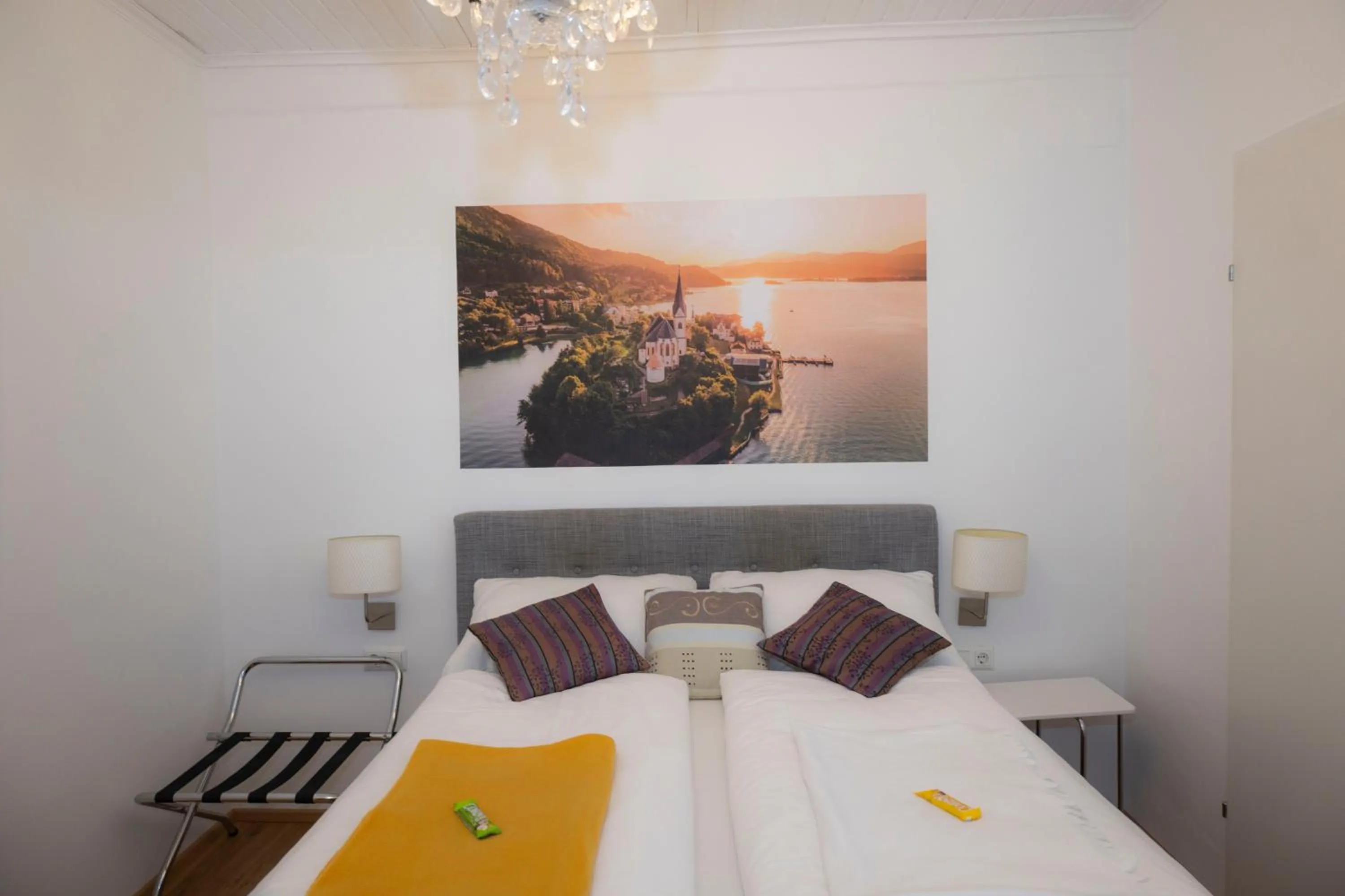 Bed in Cityhotel am Domplatz Self-CheckIn