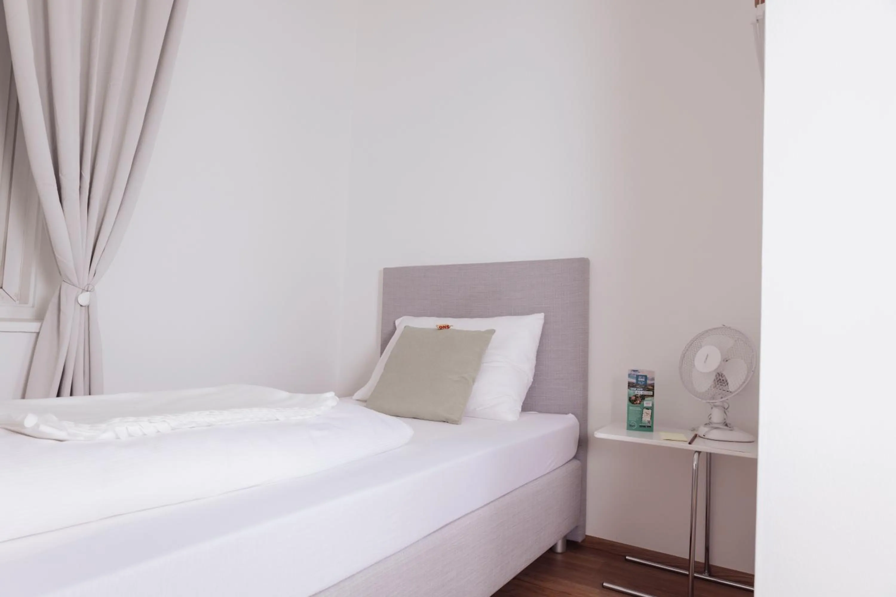 Bed in Cityhotel am Domplatz Self-CheckIn