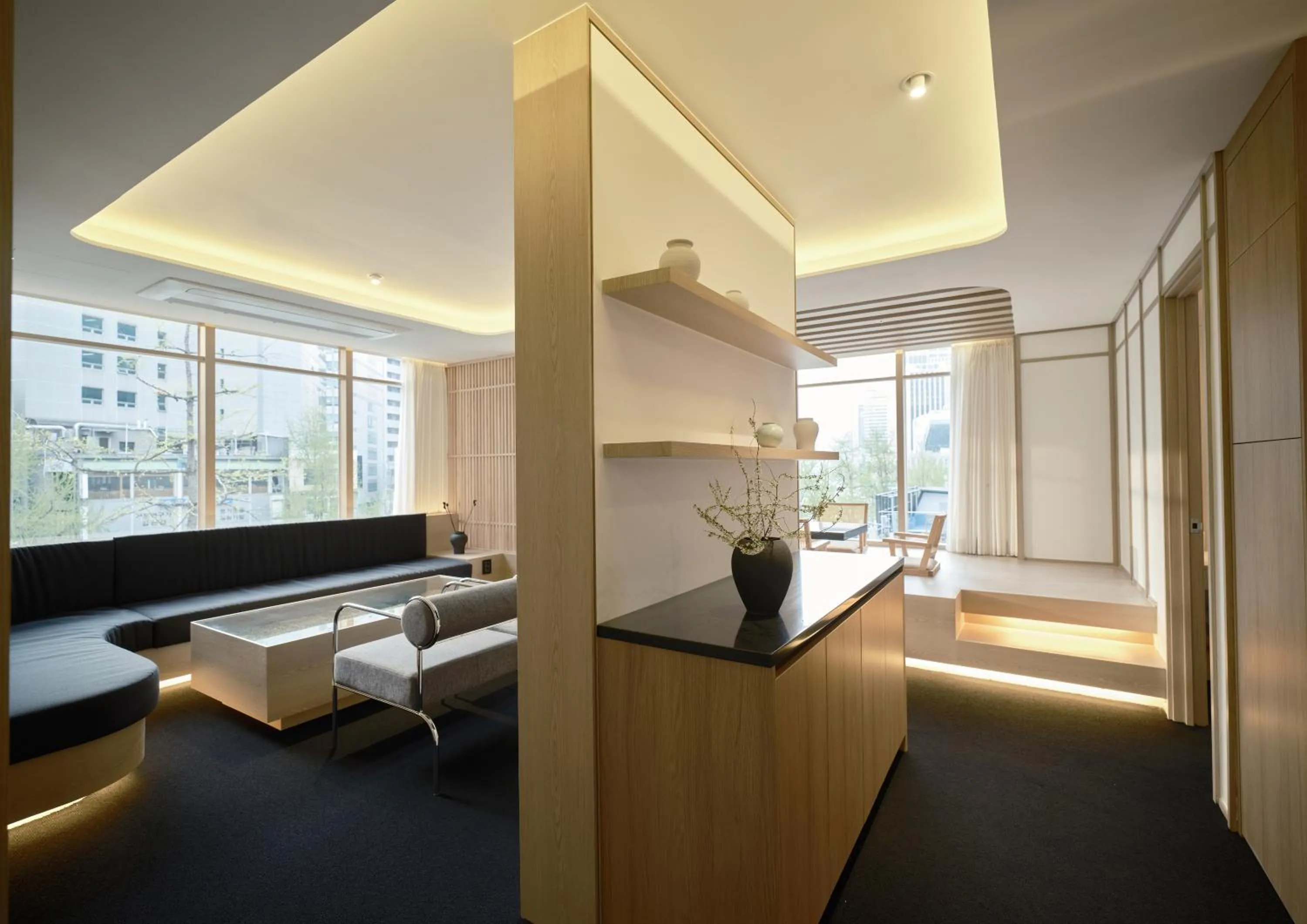 Kitchen or kitchenette, Bed in UH Suite Seoul Deoksugung