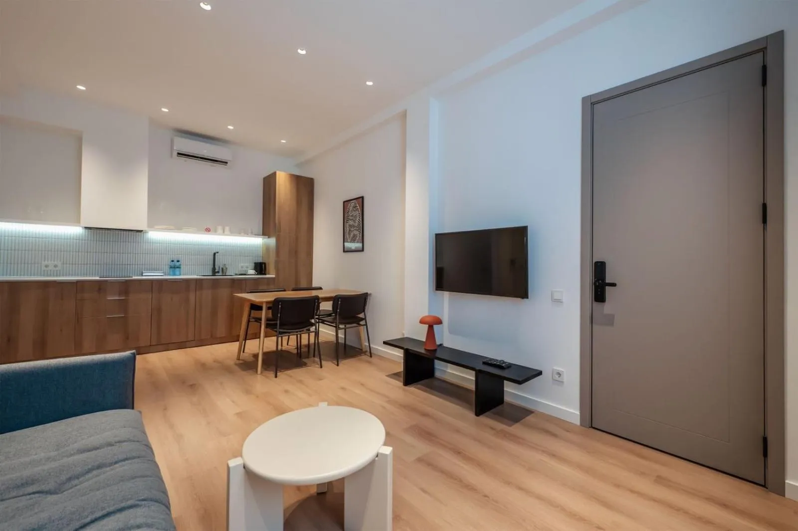 TV and multimedia in Artifact Apart Hotel