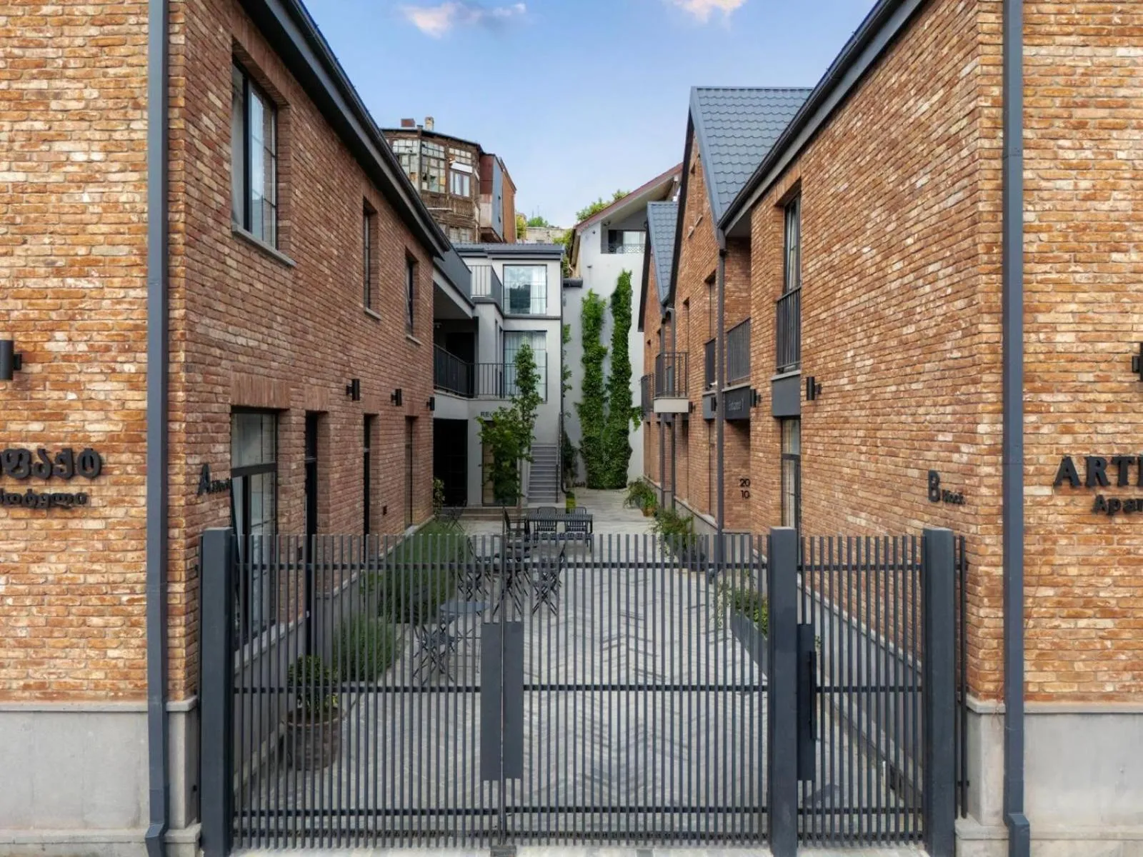 Property building in Artifact Apart Hotel