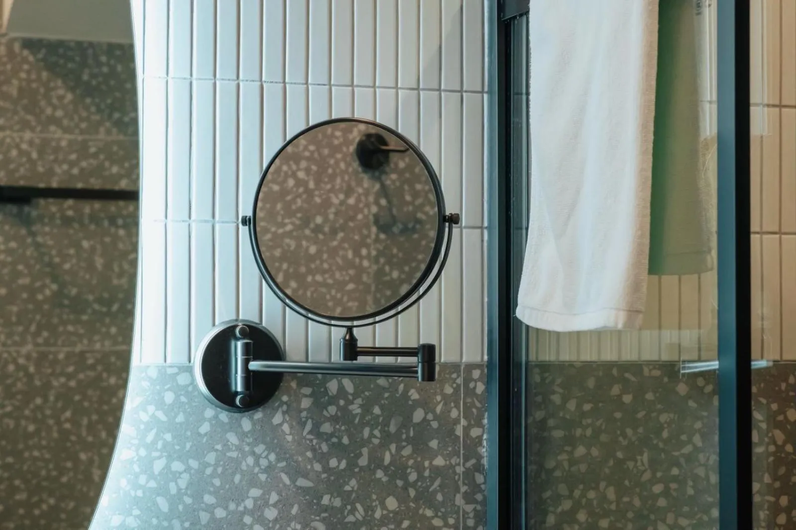 Shower in Artifact Apart Hotel