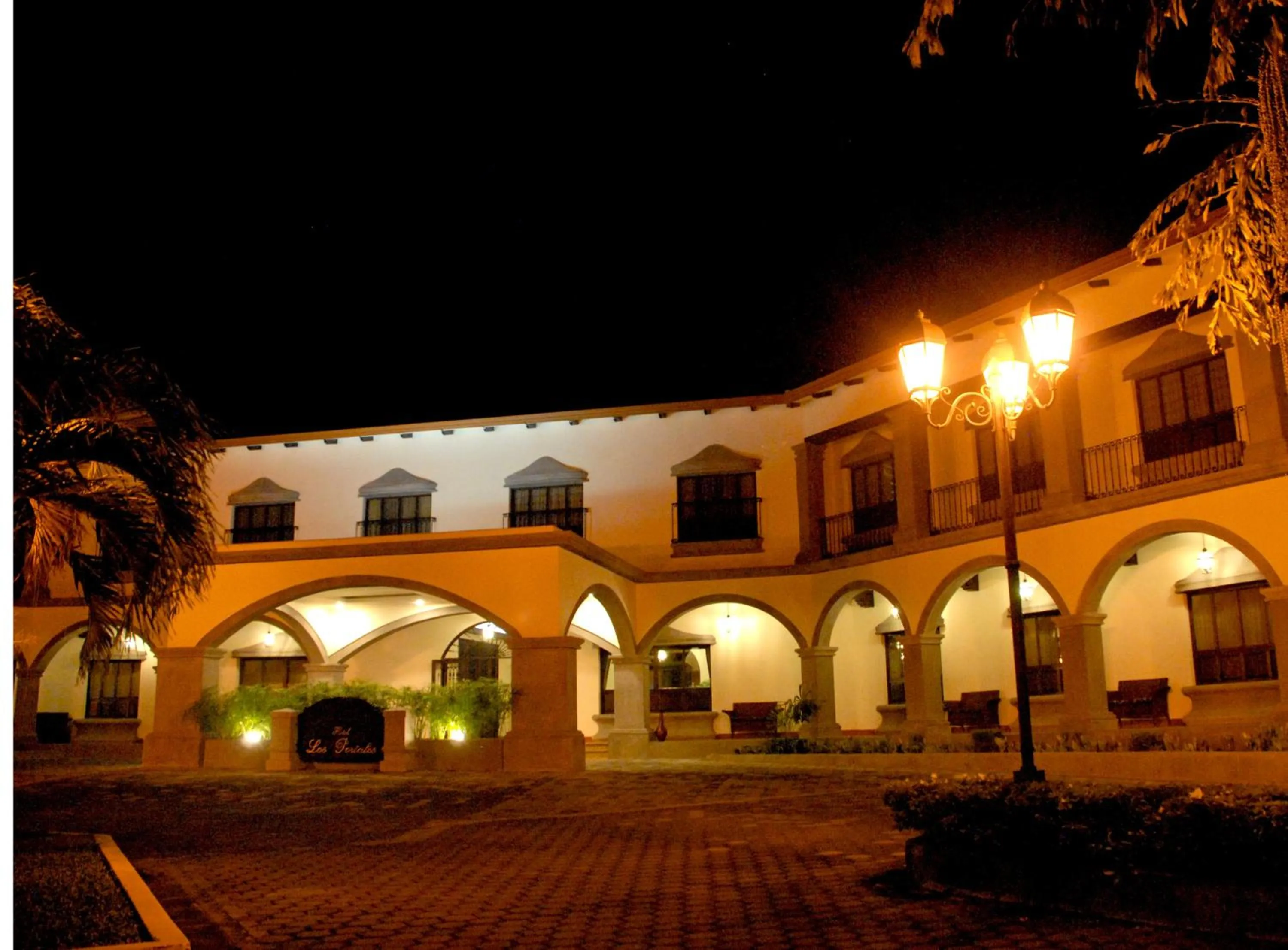 Facade/entrance in Hotel Los Portales