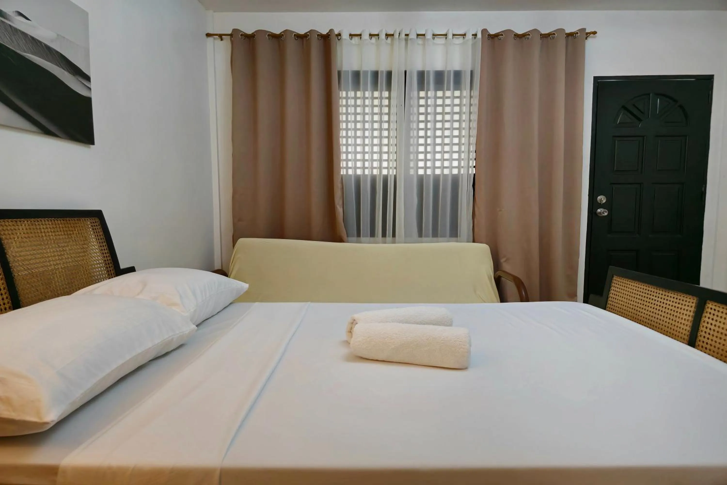 Bedroom, Bed in Grand Villa Laguna