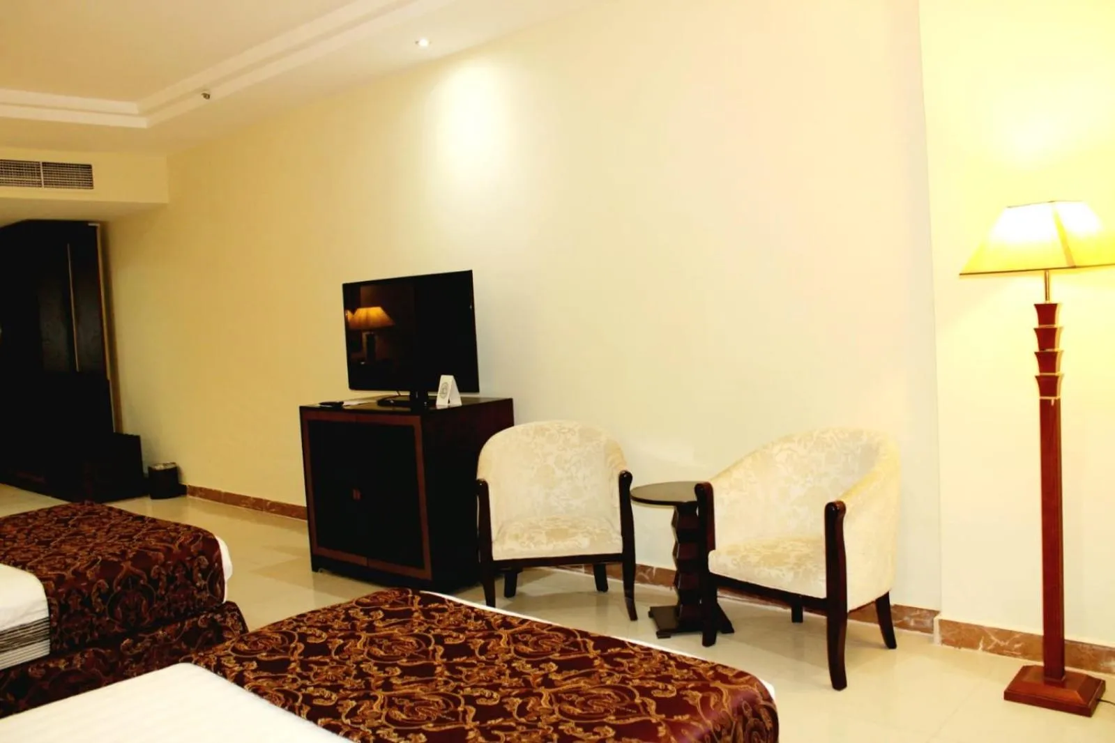 Bedroom, Bed in Tourist Hotel