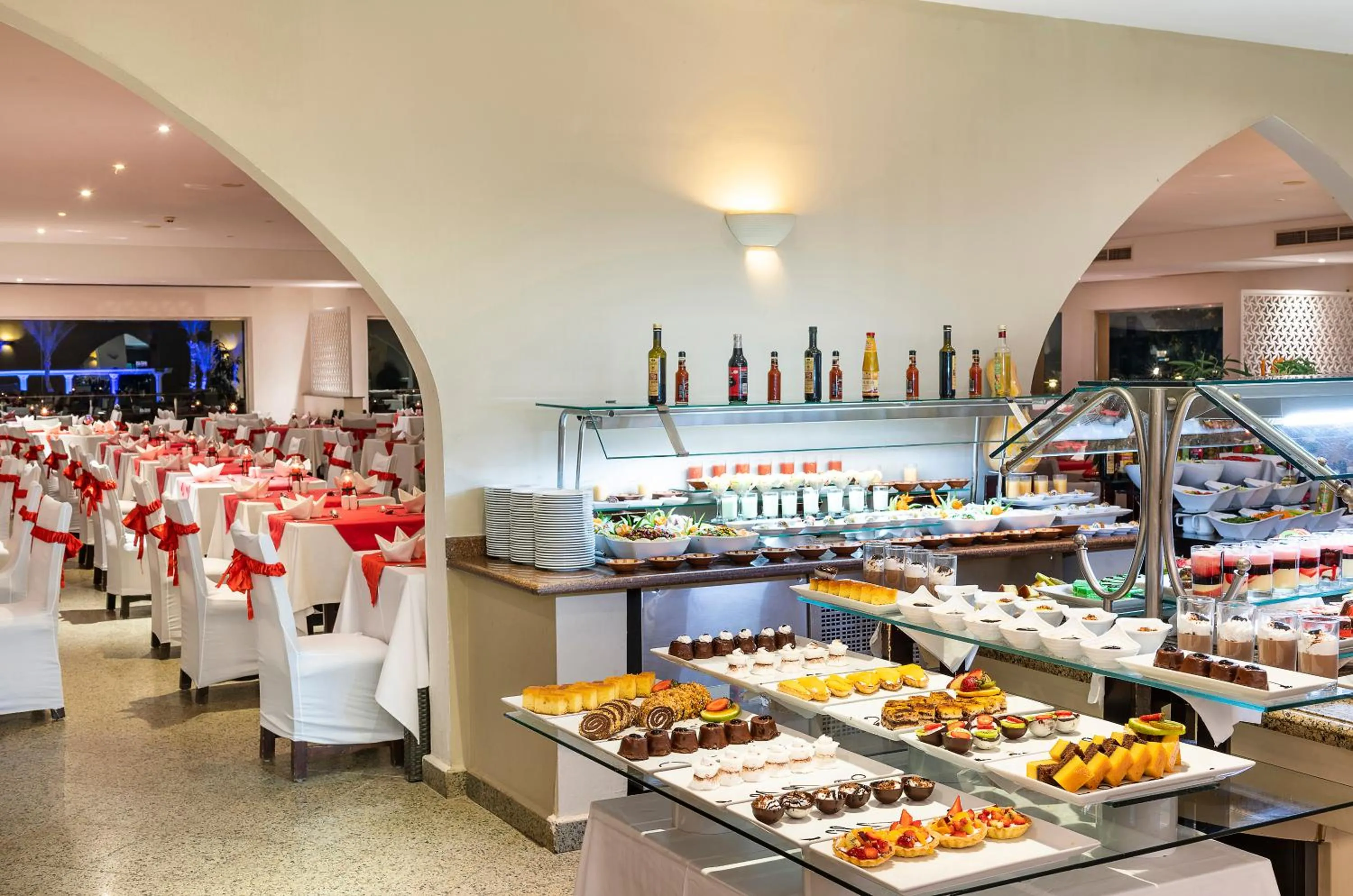 Restaurant/places to eat in Three Corners Equinox Beach Resort