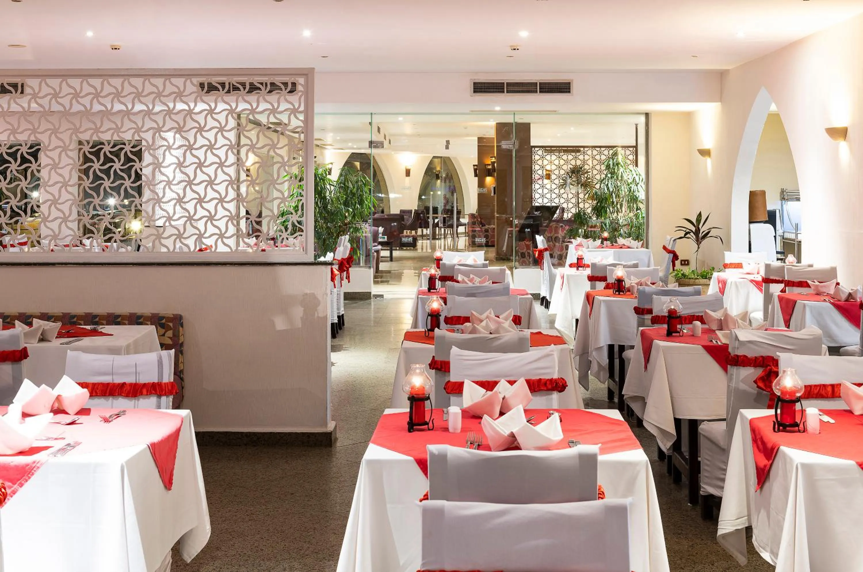 Restaurant/places to eat in Three Corners Equinox Beach Resort