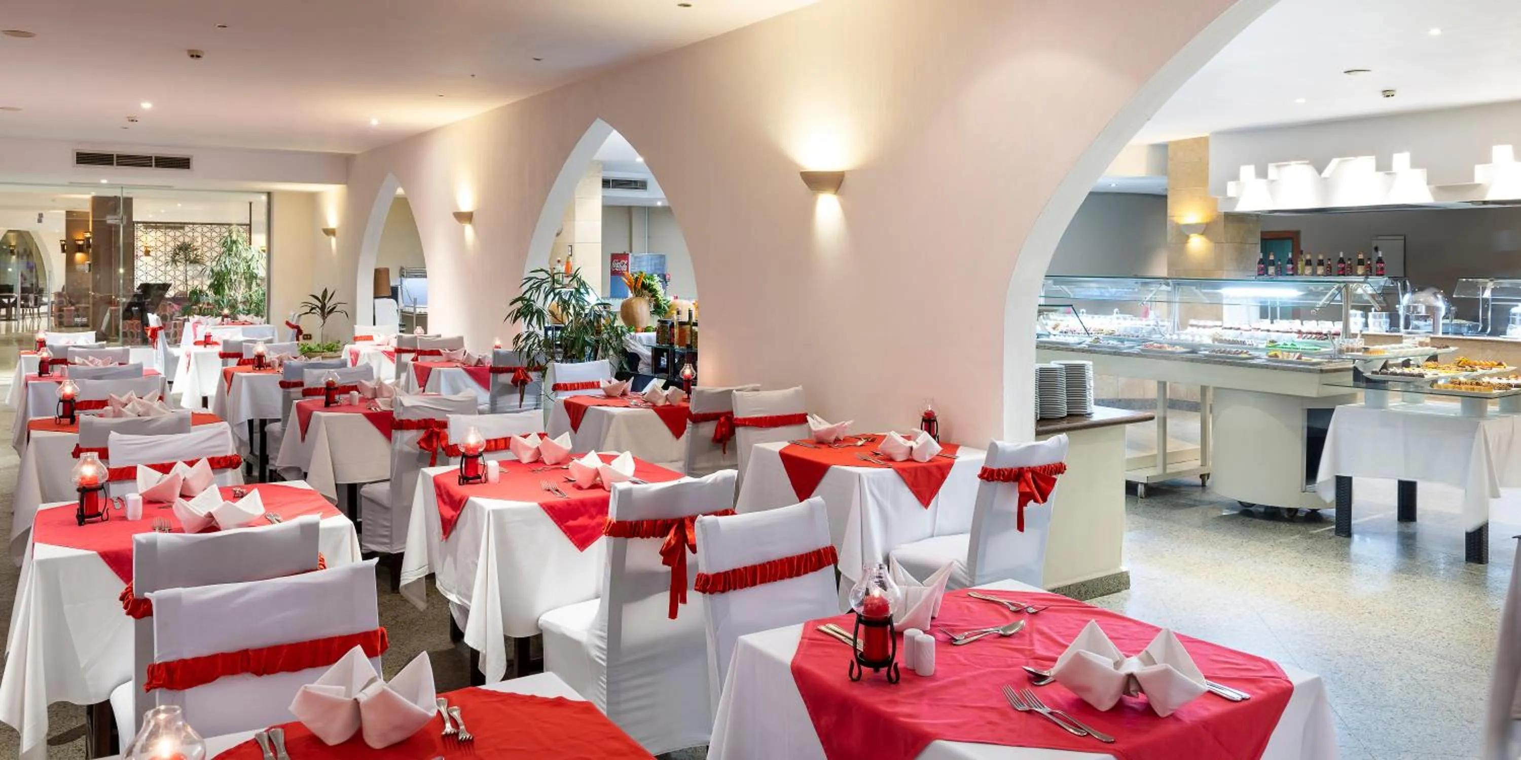 Restaurant/places to eat in Three Corners Equinox Beach Resort