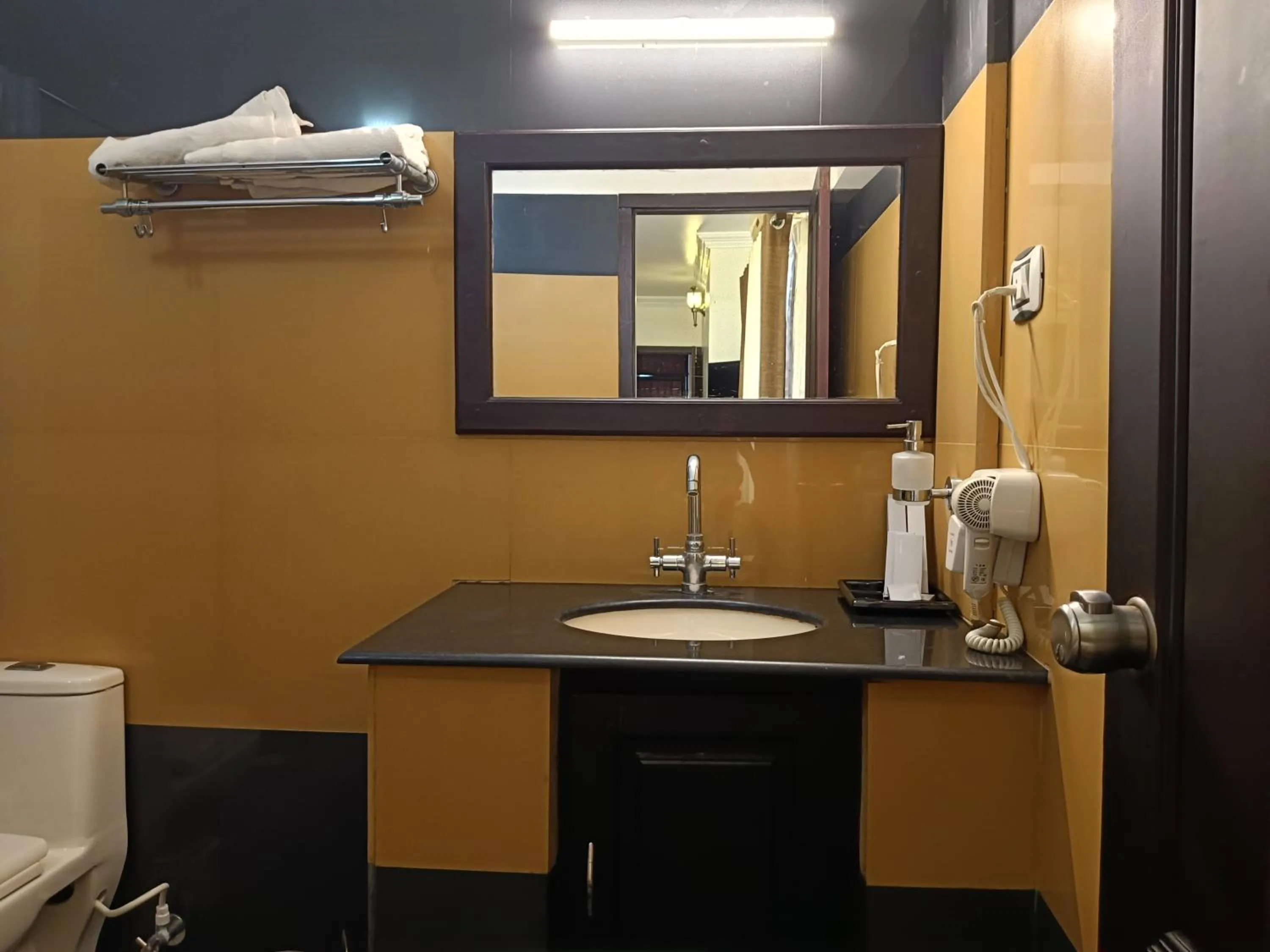 Bathroom in Malanadu Tourist Home