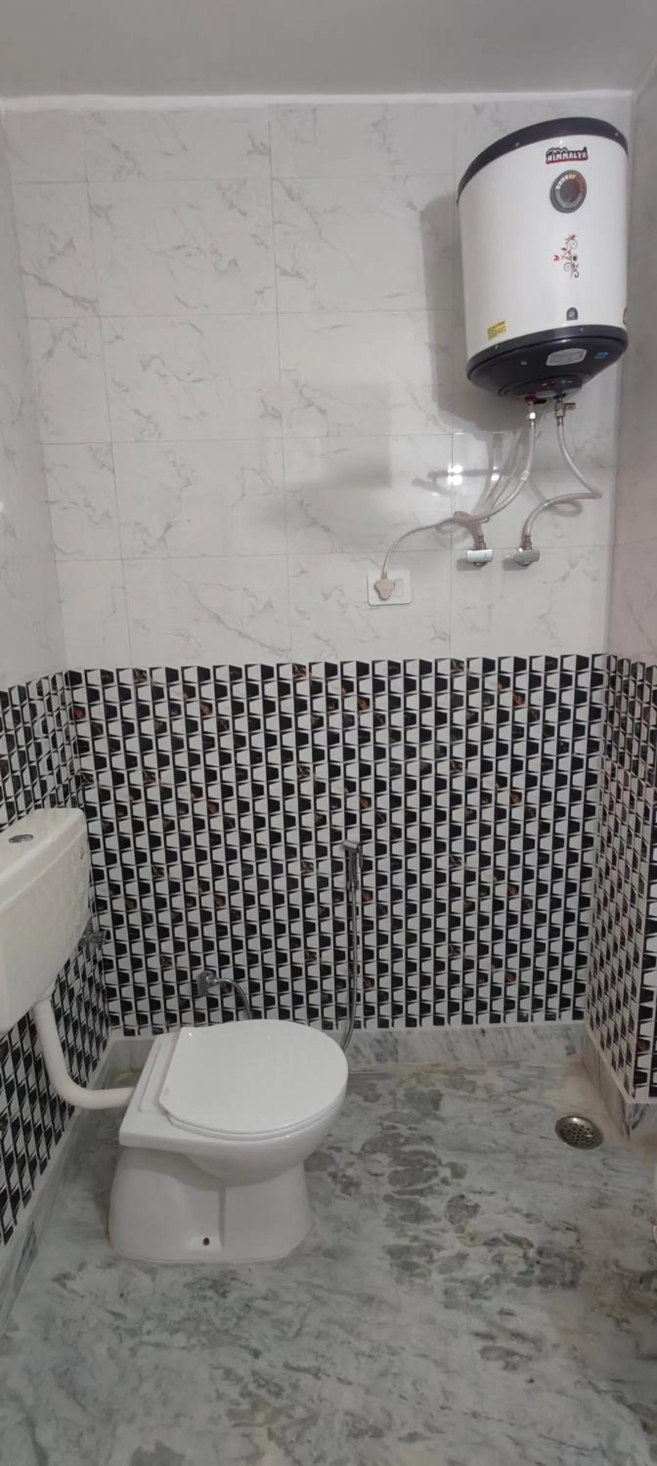 Toilet in Hotel Sunshine