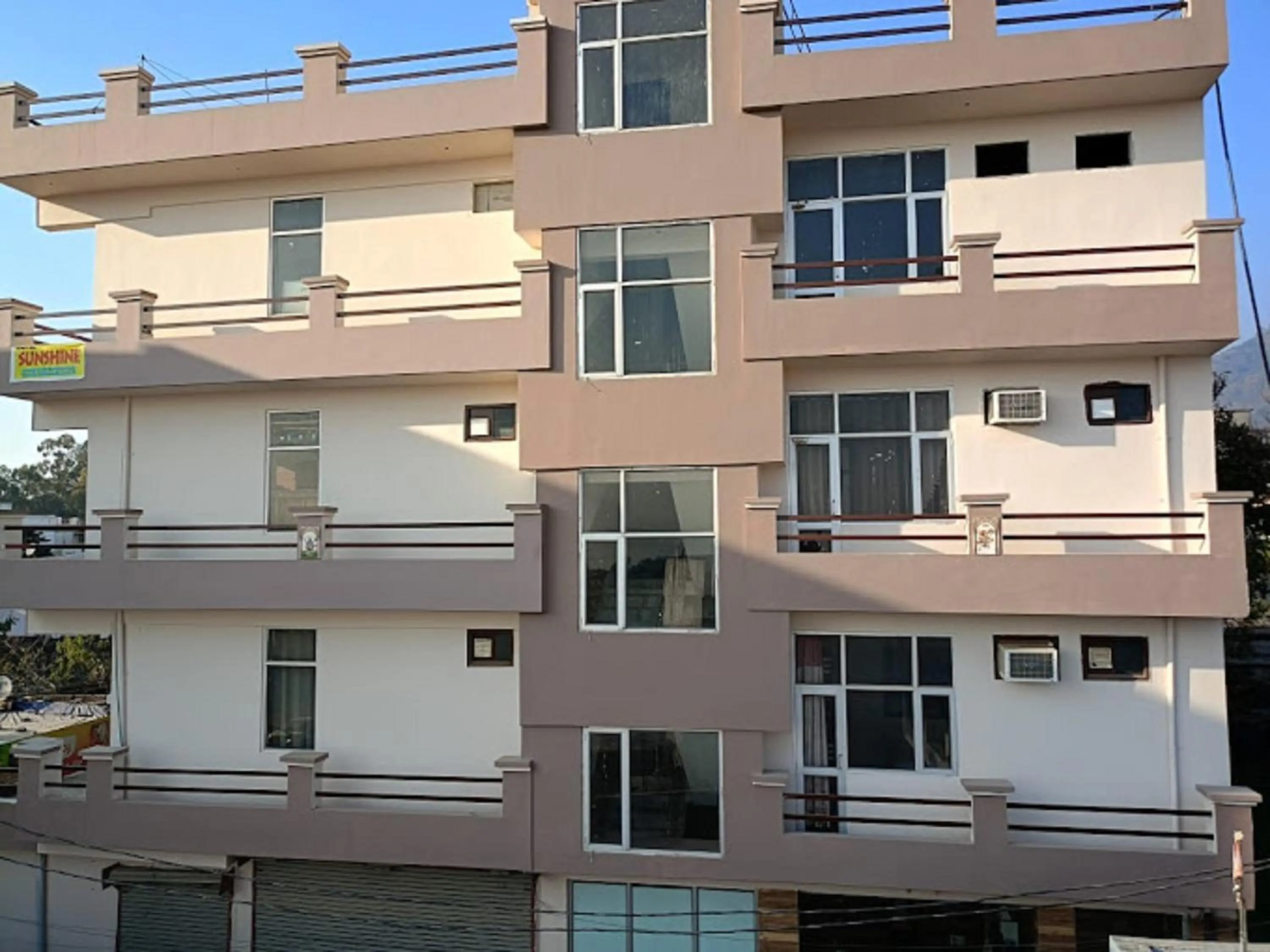 Property building in Hotel Sunshine