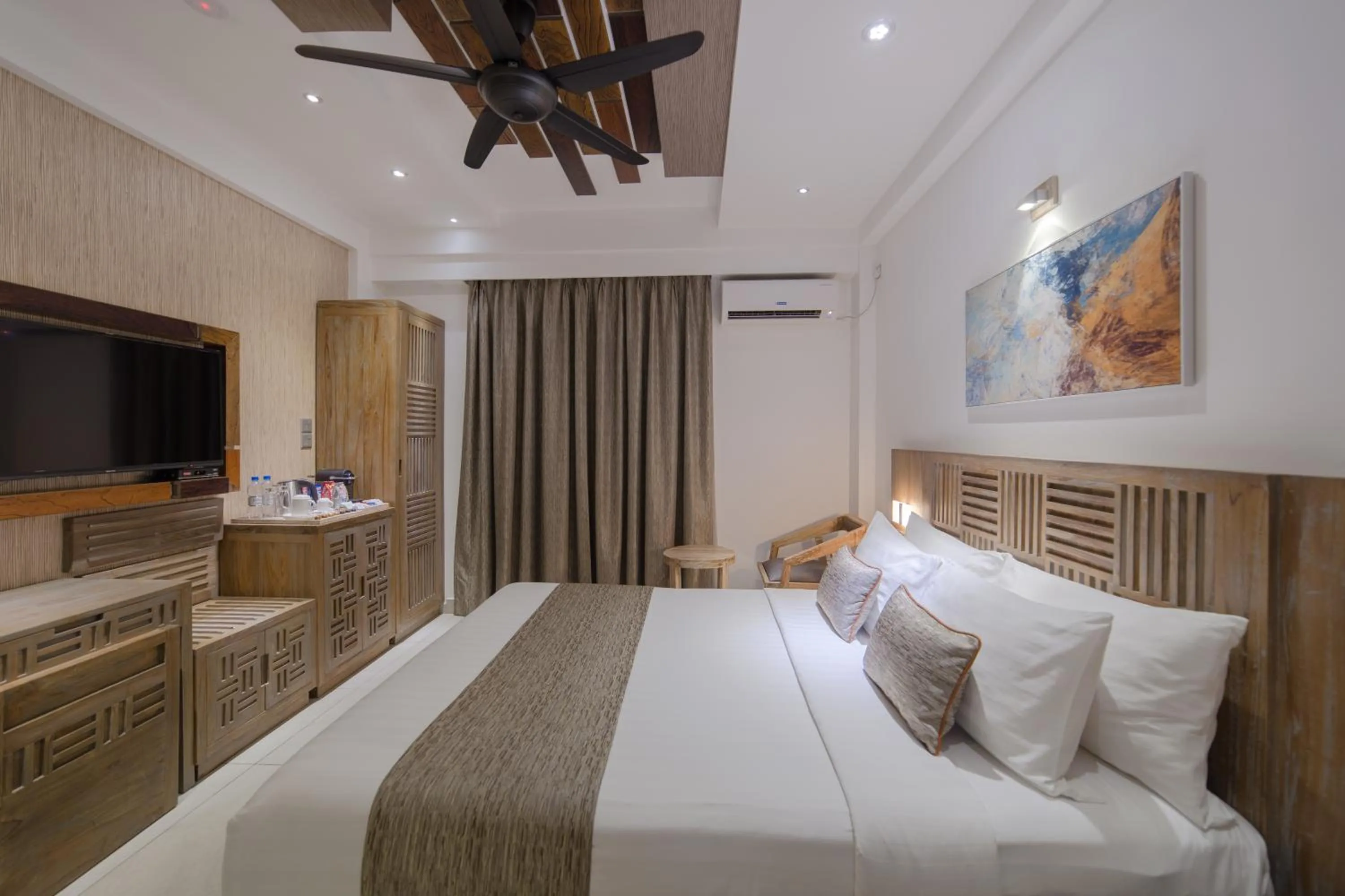 TV and multimedia, Bed in Hotel Ocean Grand at Hulhumale