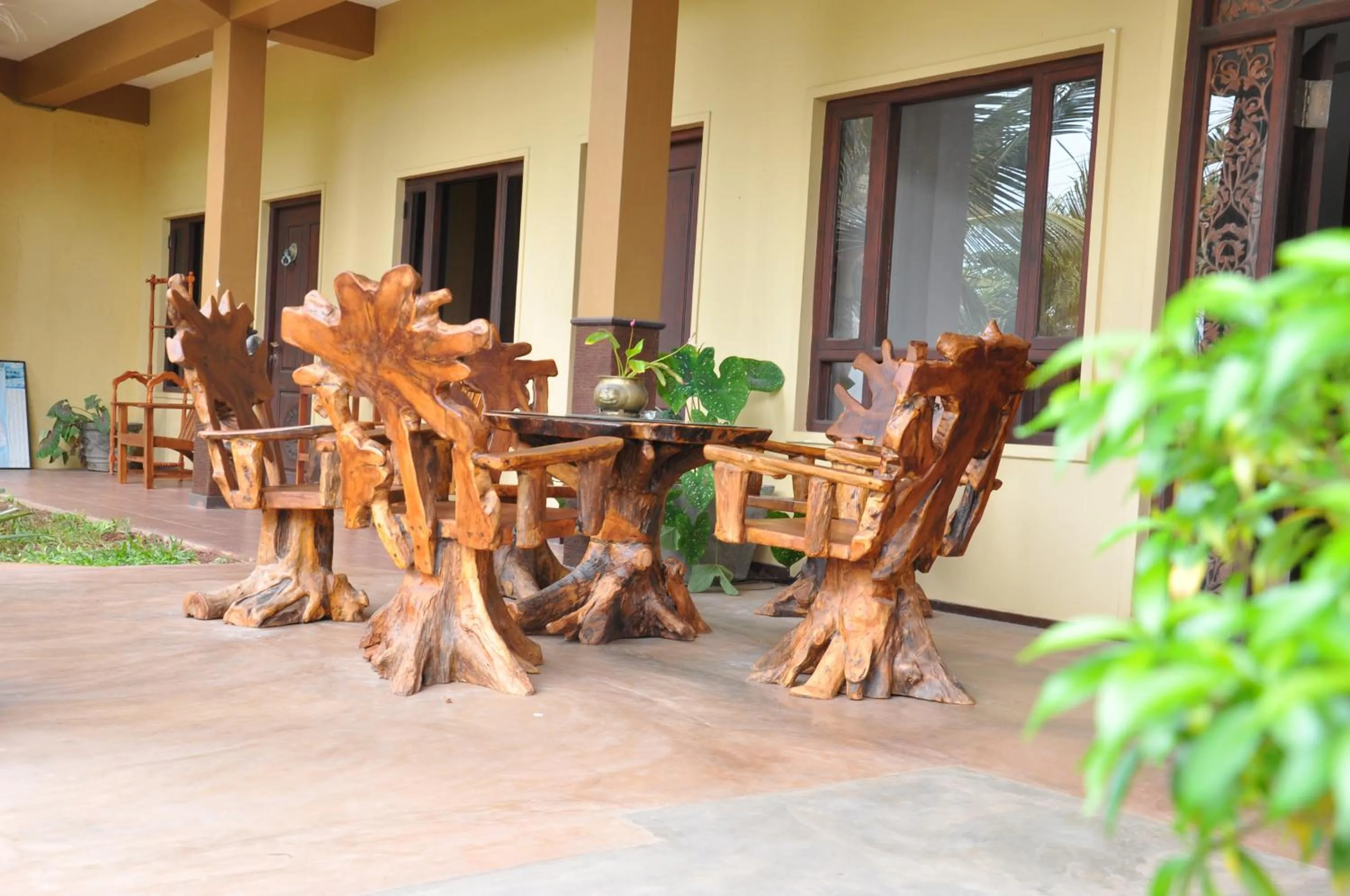 Property building in Solomon Beach Hotel