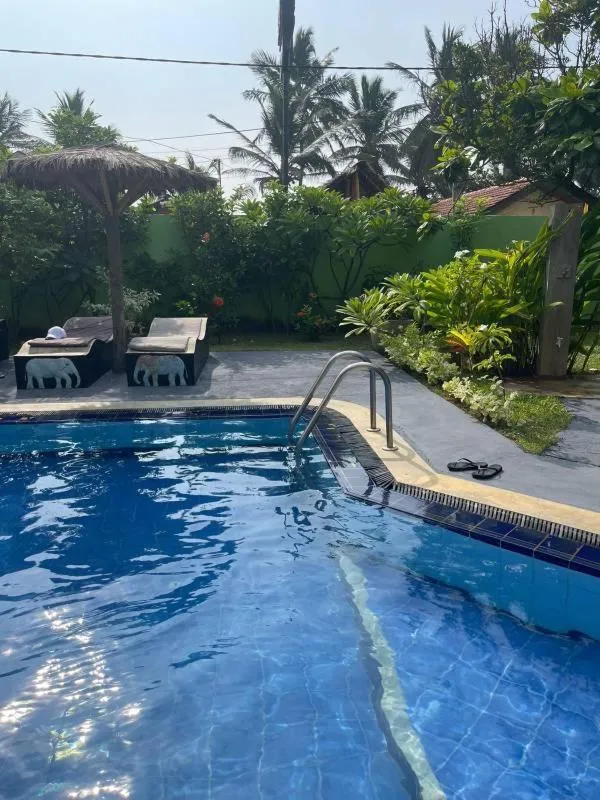 Swimming pool in Solomon Beach Hotel