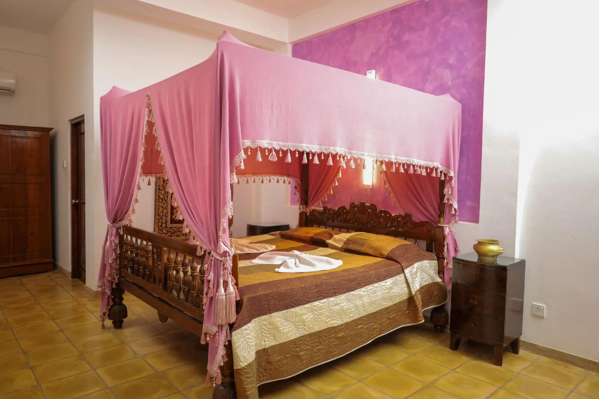 Bed in Solomon Beach Hotel