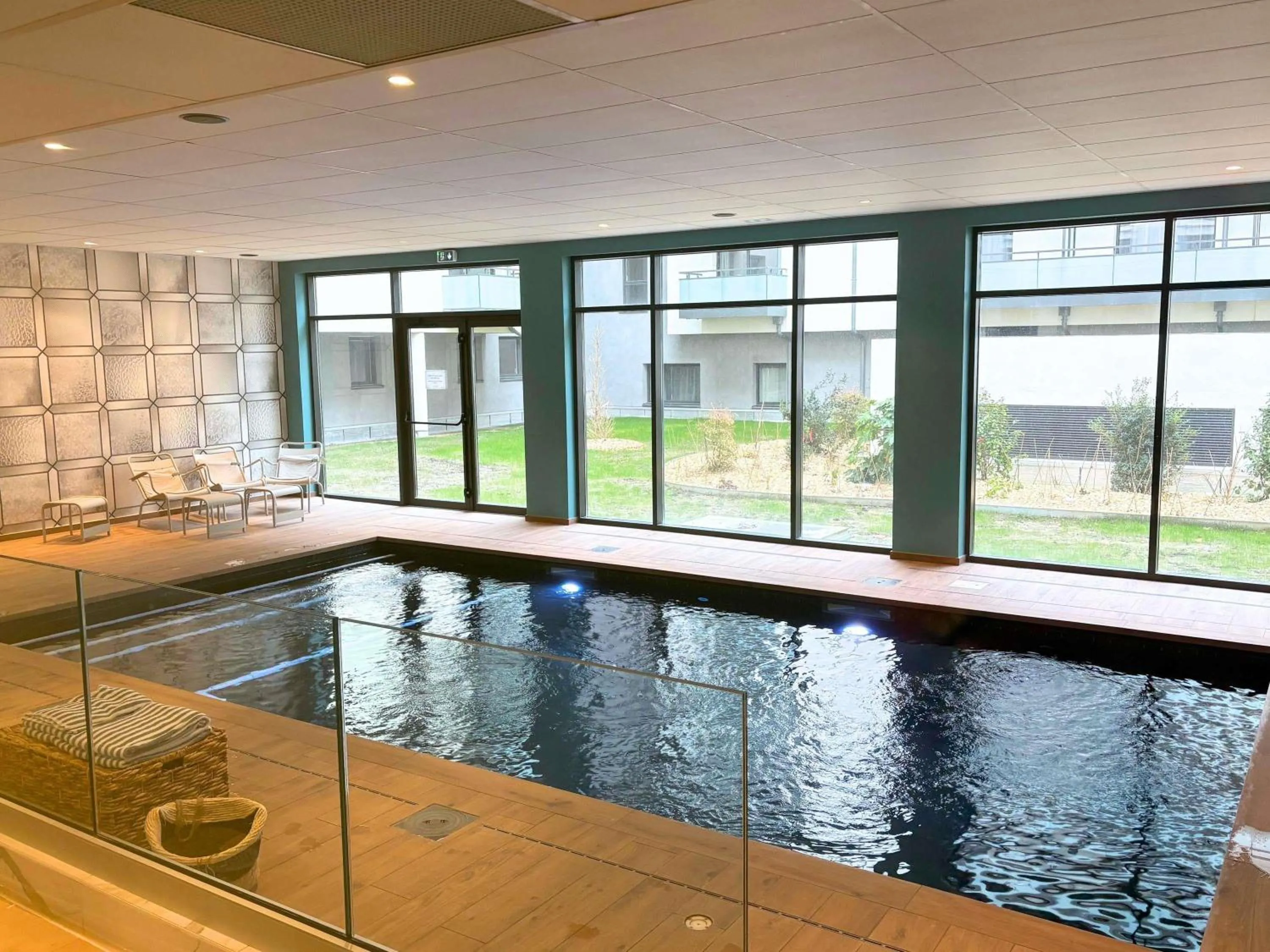 Pool view in Novotel Rouen Centre Cathédrale