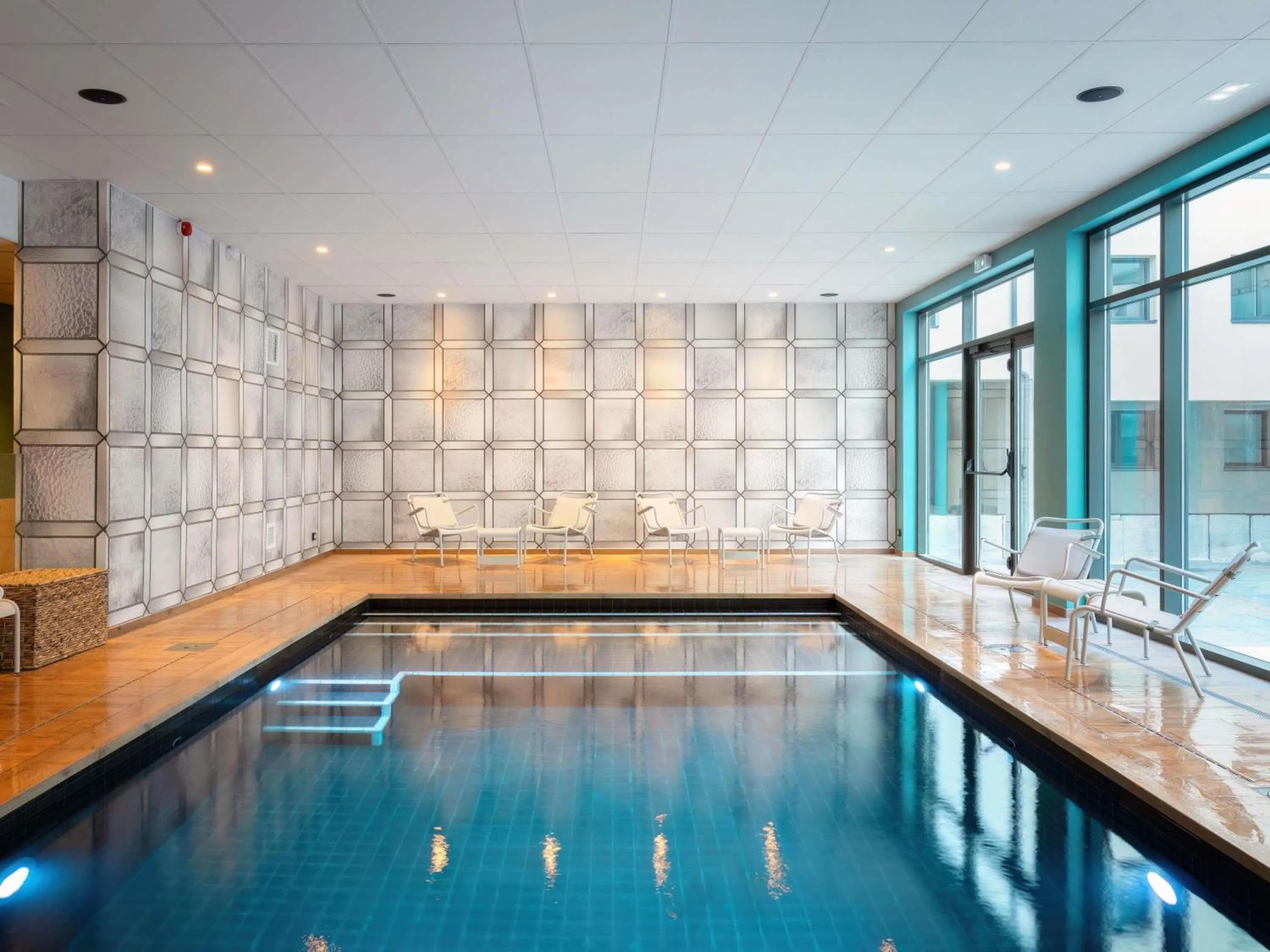 Pool view in Novotel Rouen Centre Cathédrale