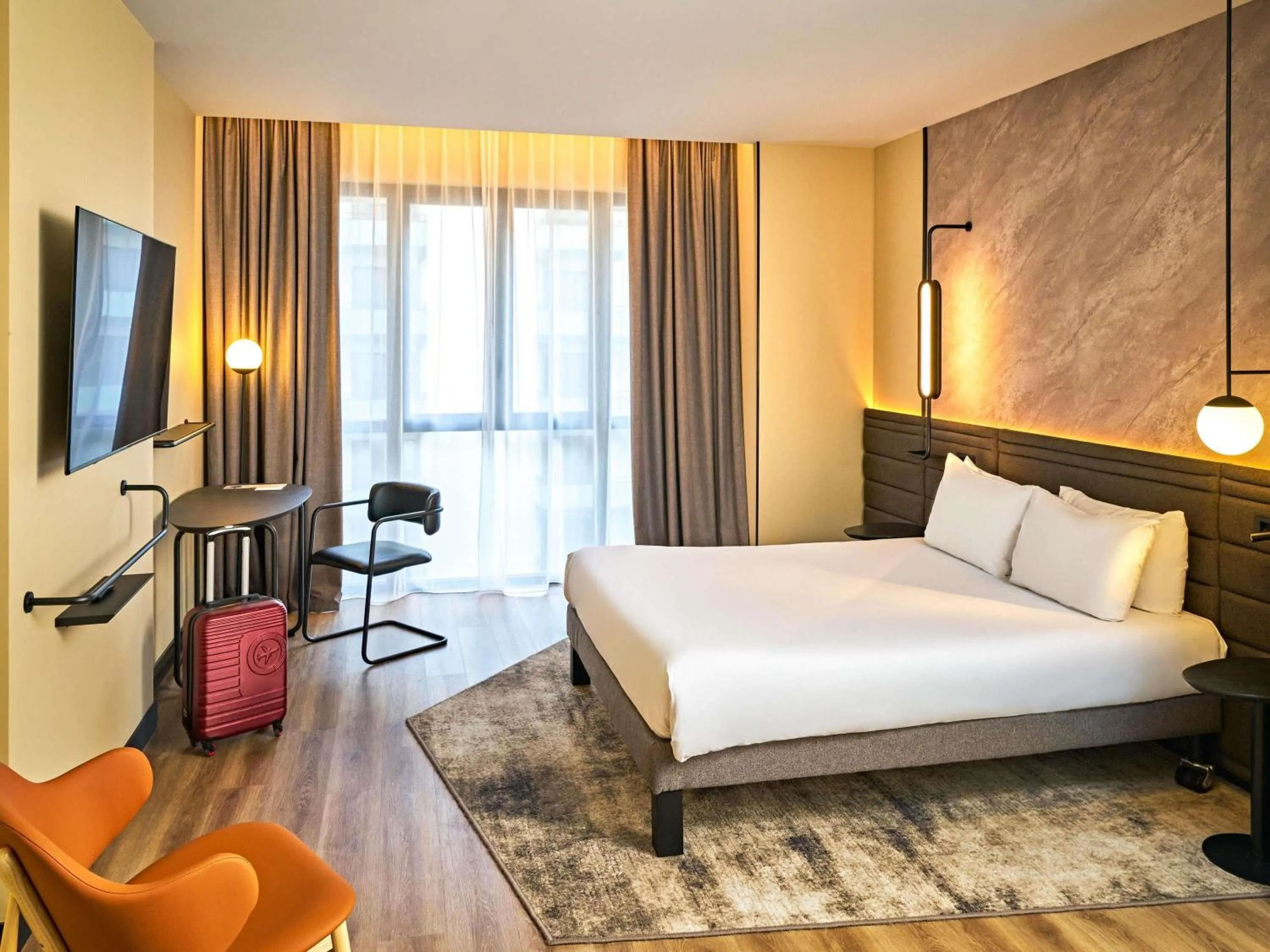 Bedroom, Bed in Novotel Rouen Centre Cathédrale