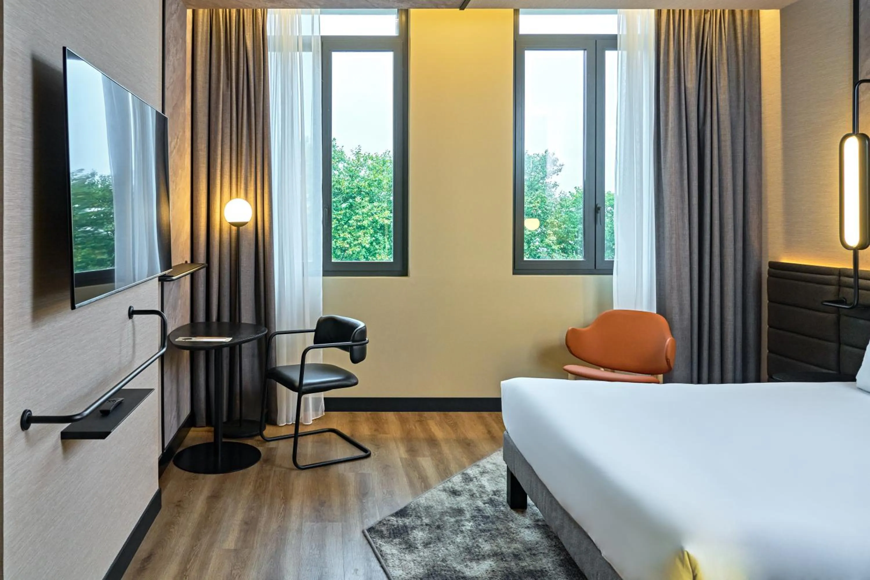 Bed in Novotel Rouen Centre Cathédrale