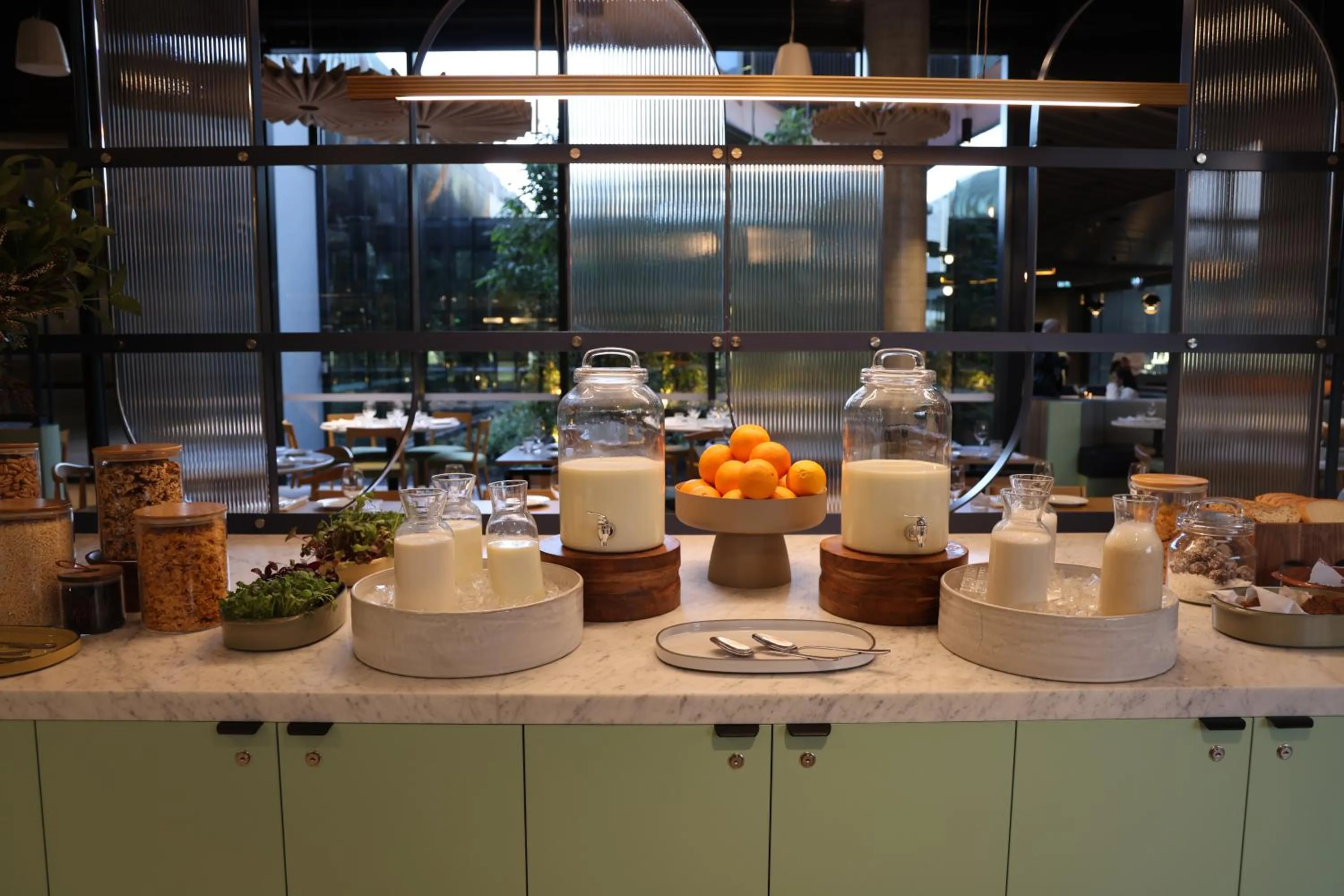 Food and drinks in Novotel Melbourne Airport