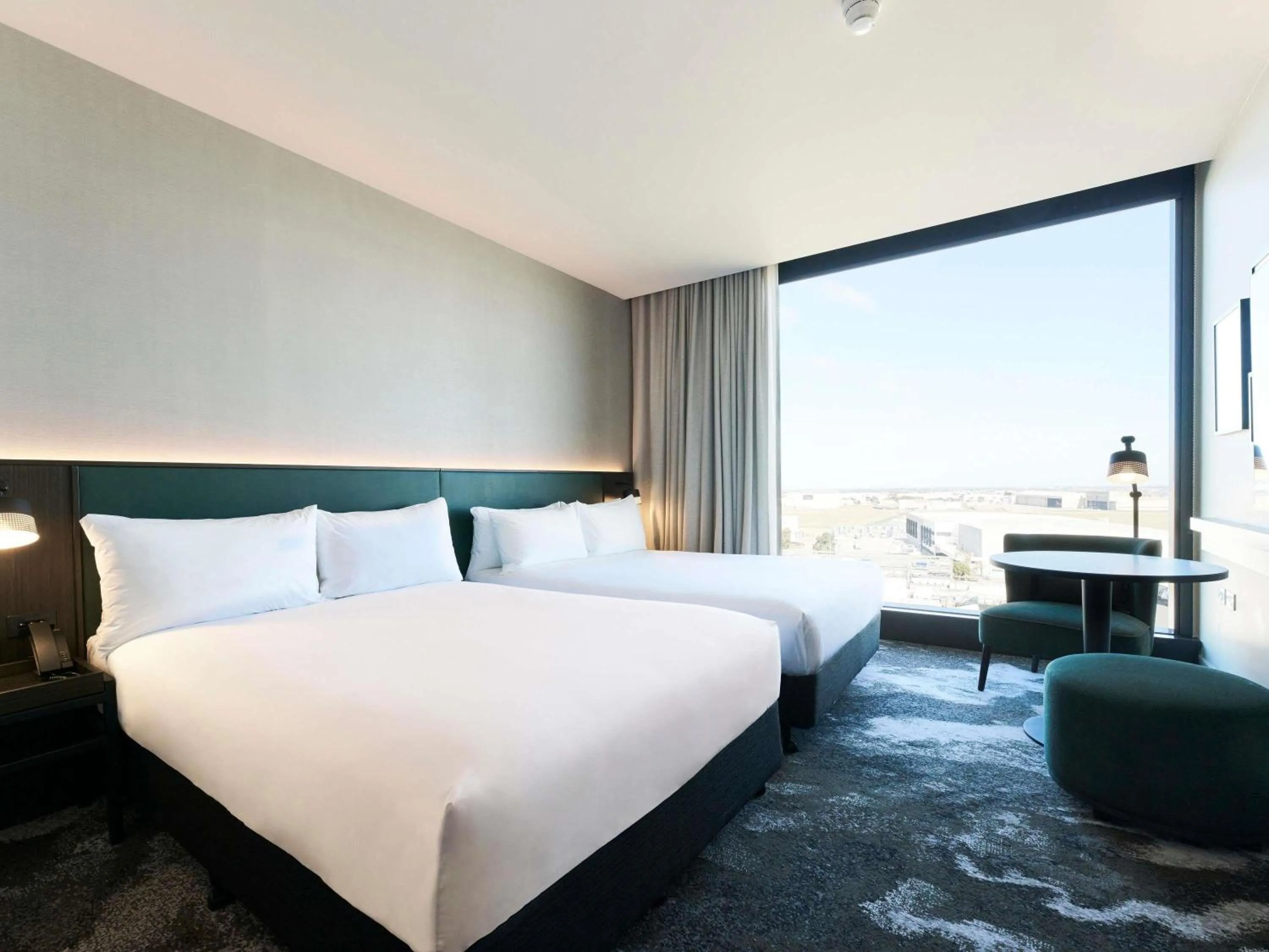 Bedroom, Bed in Novotel Melbourne Airport