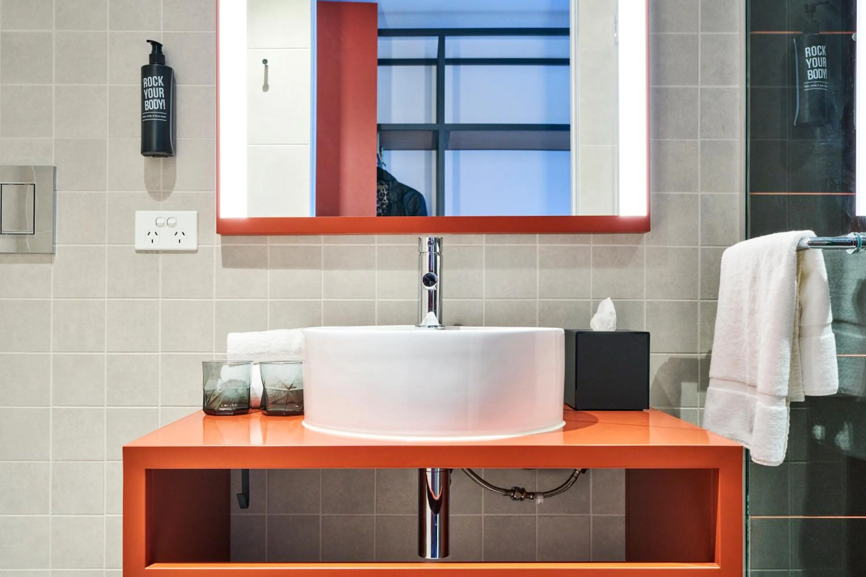 Bathroom in ibis Styles Melbourne Airport