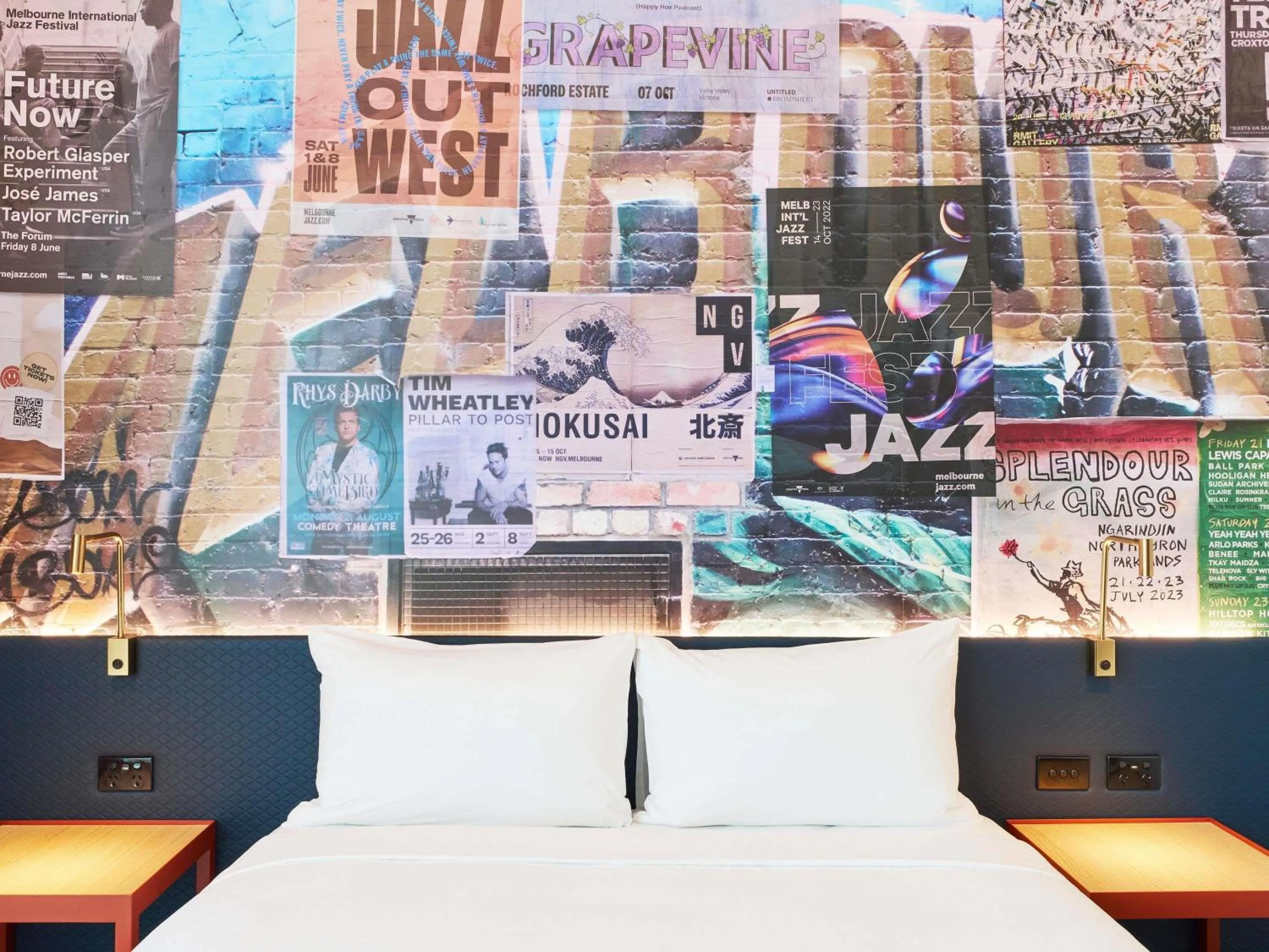 Bedroom in ibis Styles Melbourne Airport