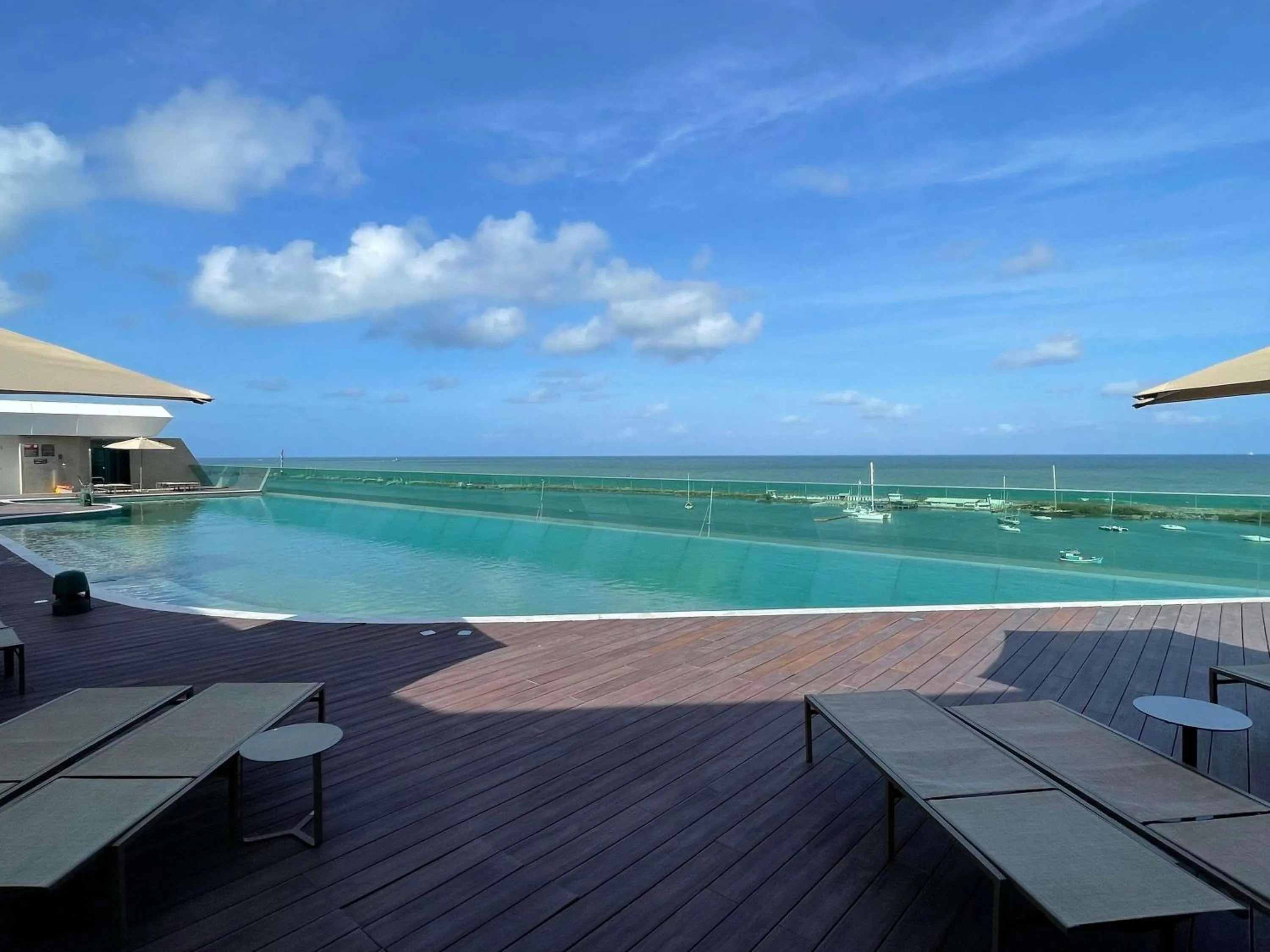 Property building in Novotel Recife Marina