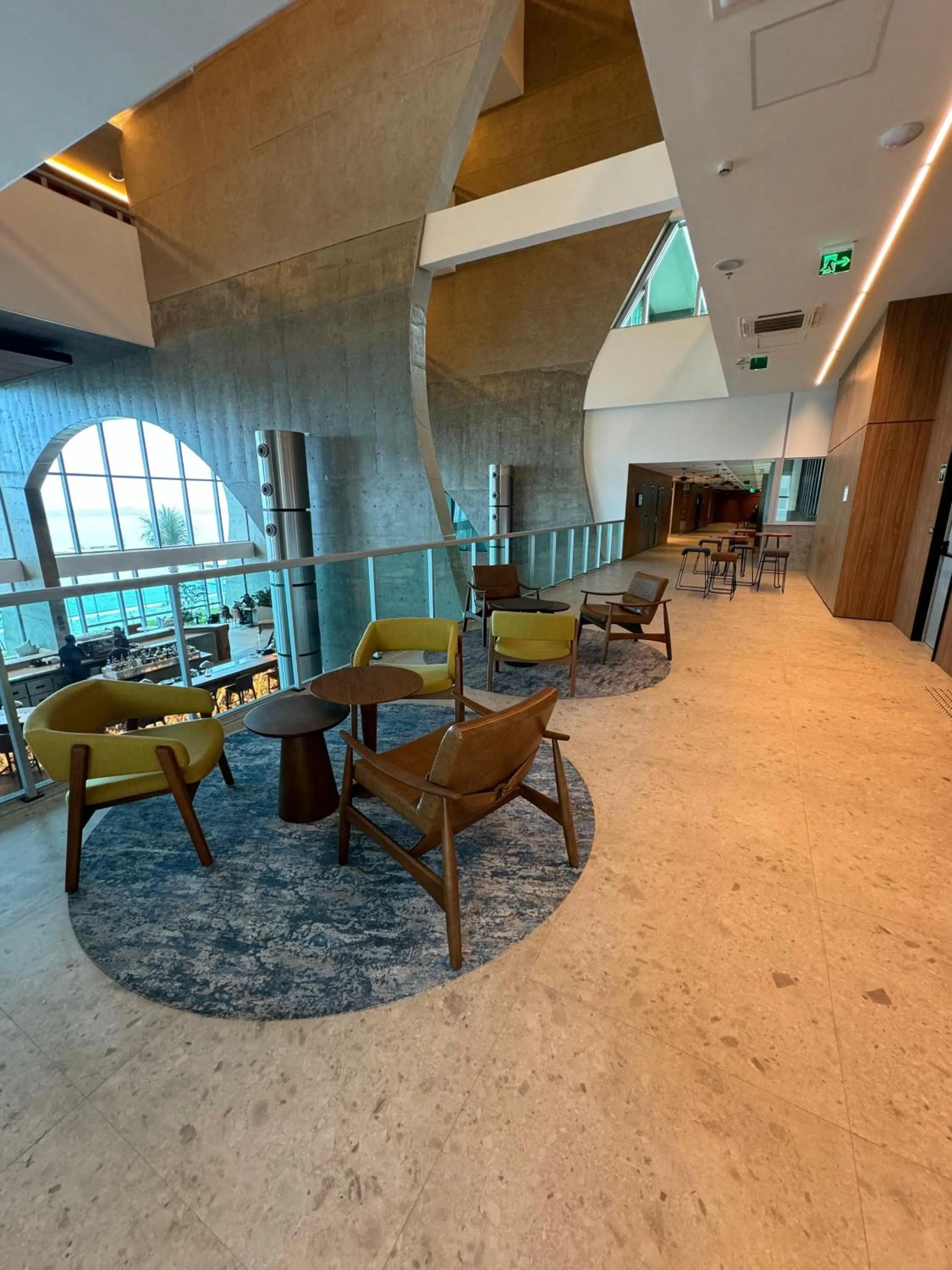 Restaurant/places to eat in Novotel Recife Marina