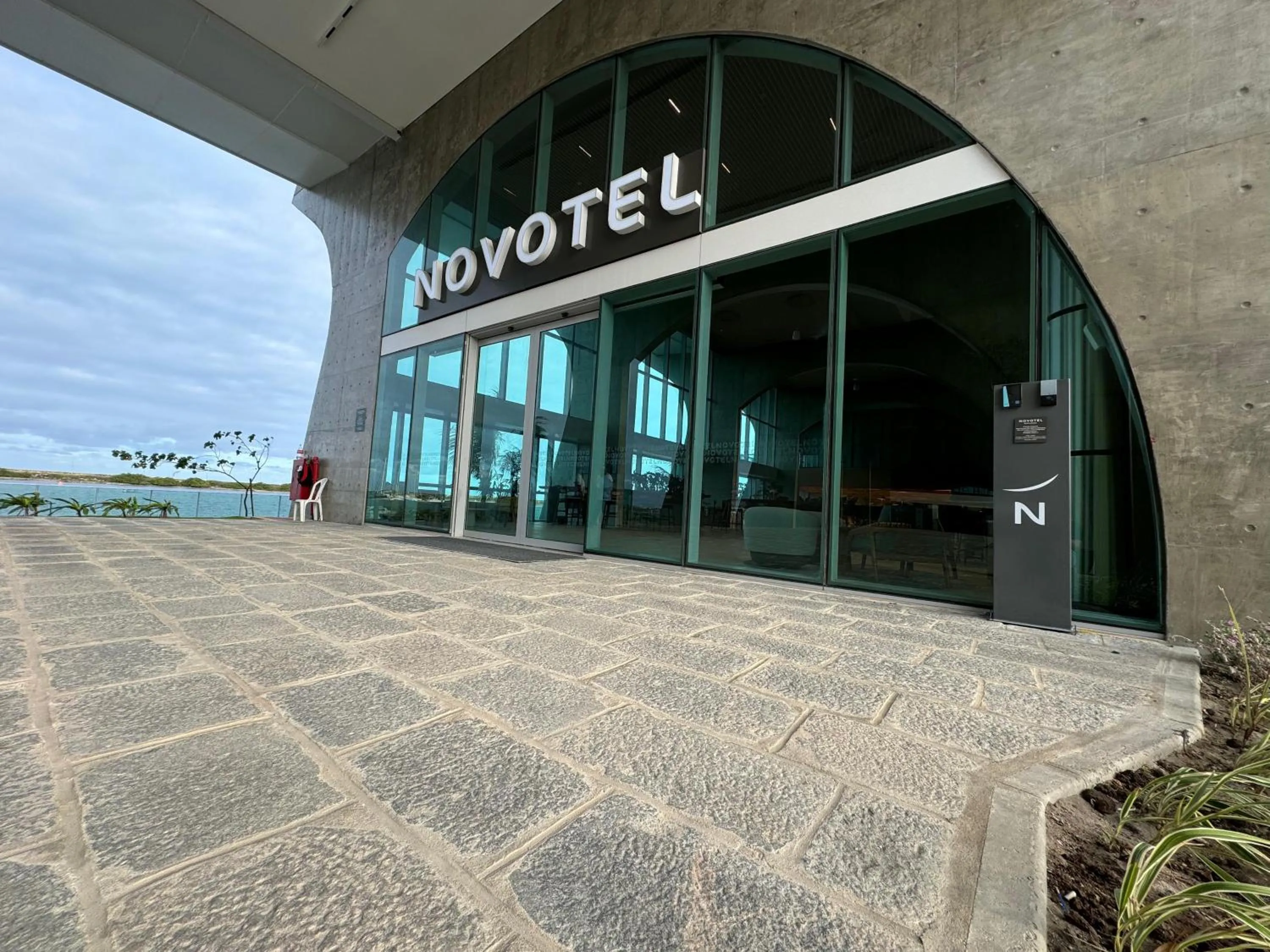 Property building in Novotel Recife Marina