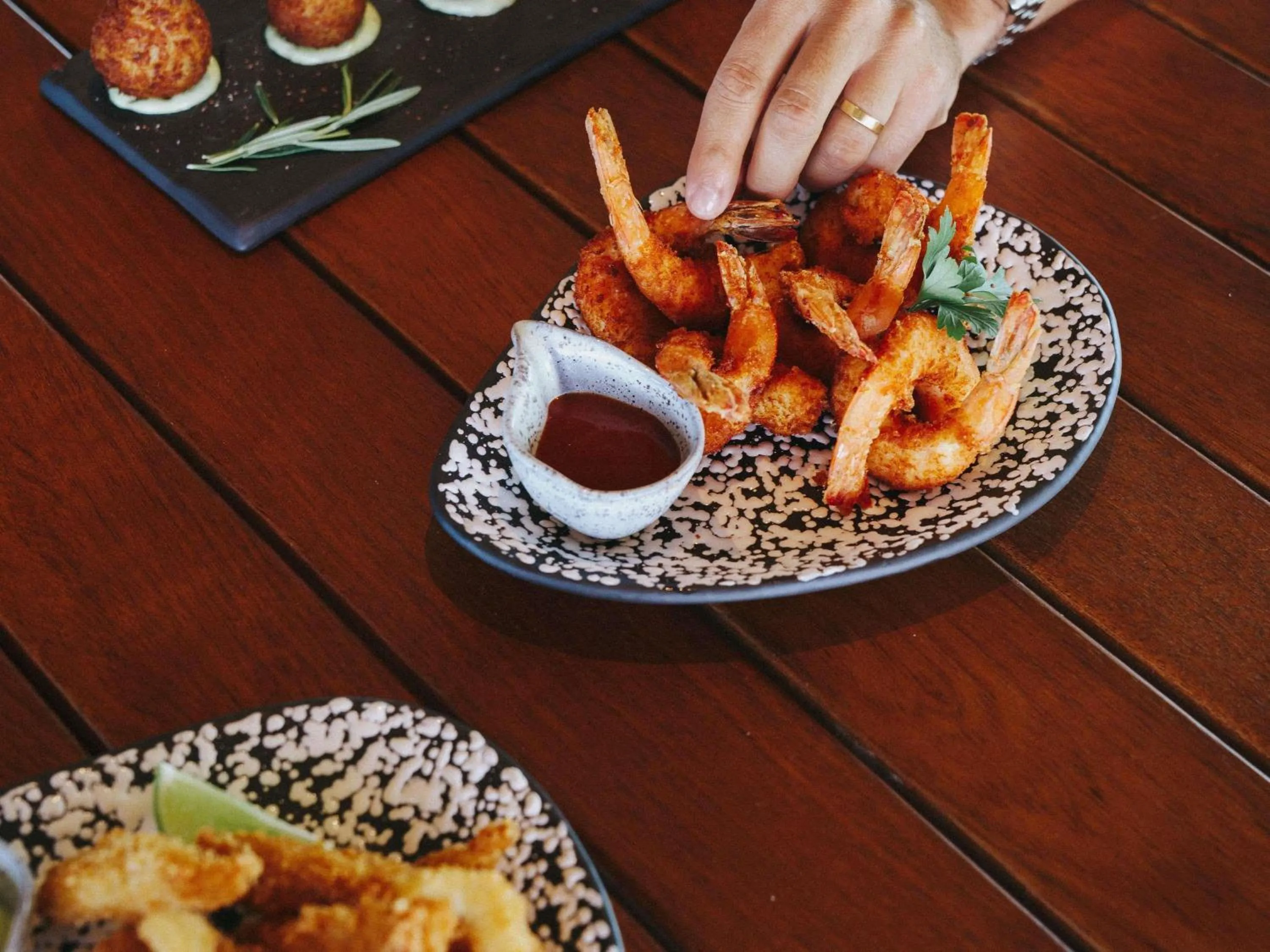 Restaurant/places to eat in Novotel Recife Marina