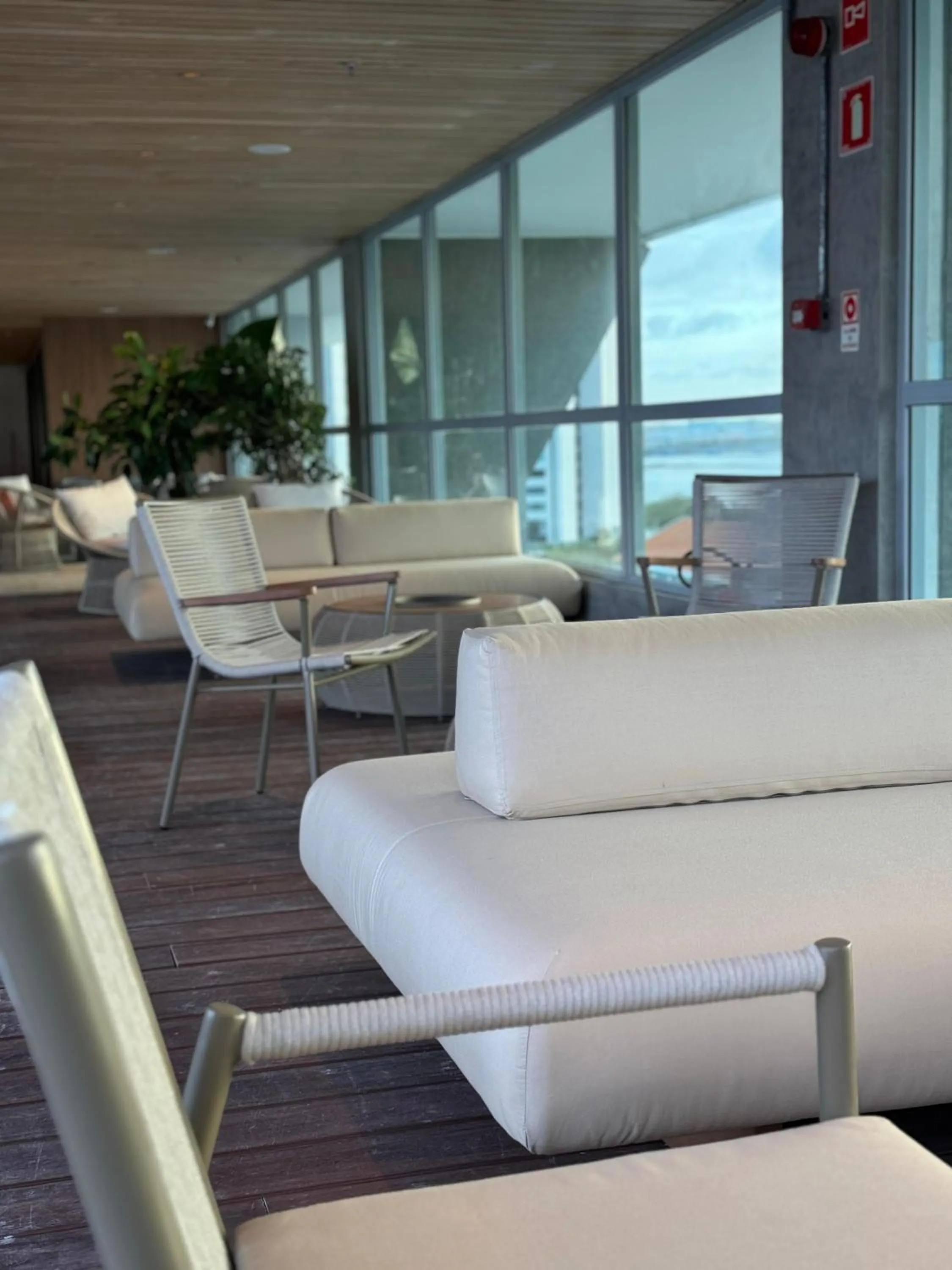 Restaurant/places to eat in Novotel Recife Marina