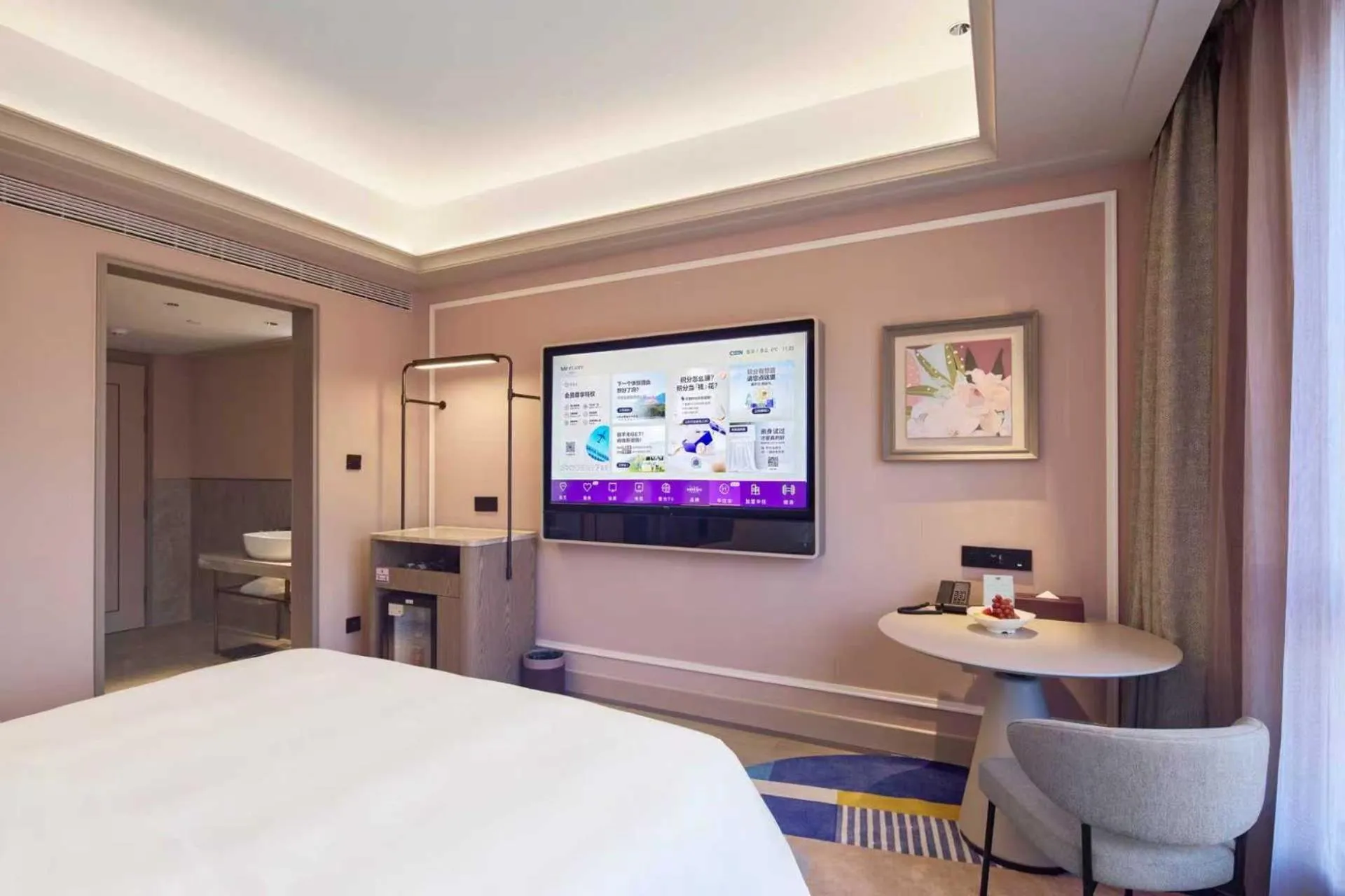 View (from property/room), Bed in Mercure Yiwu International Trade City