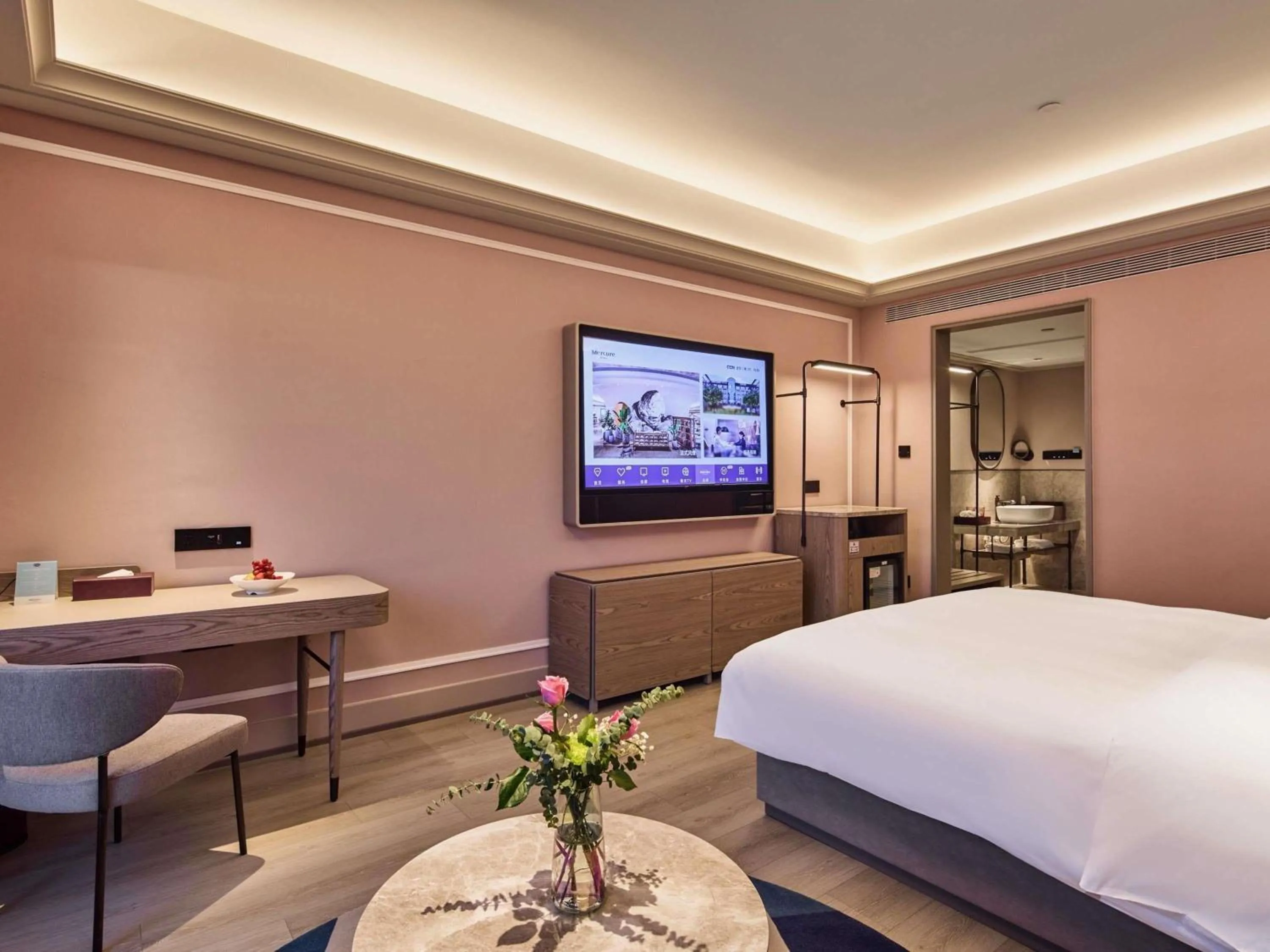 Bedroom, Bed in Mercure Yiwu International Trade City