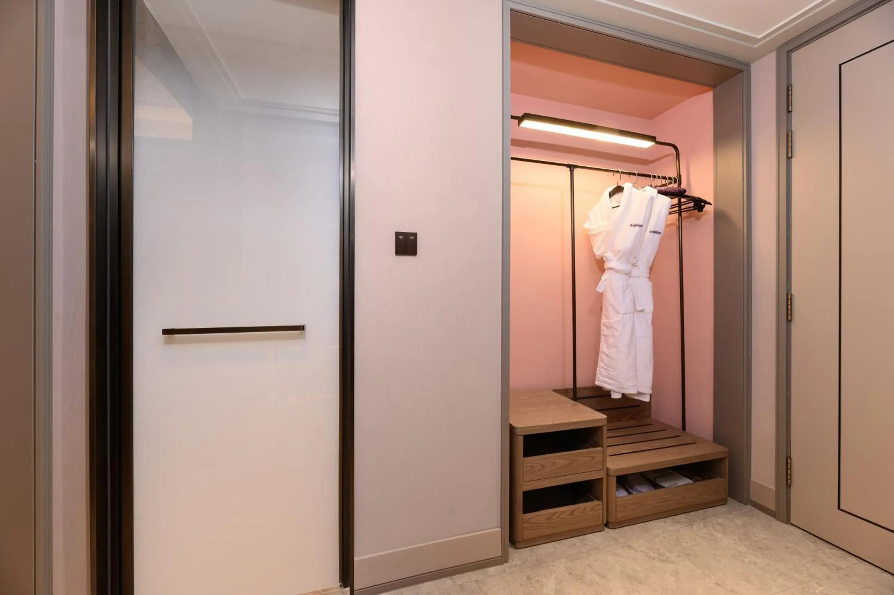 Superior Twin Room in Mercure Yixing Wanda Plaza Superior Twin Room in Mercure Yixing Wanda Plaza