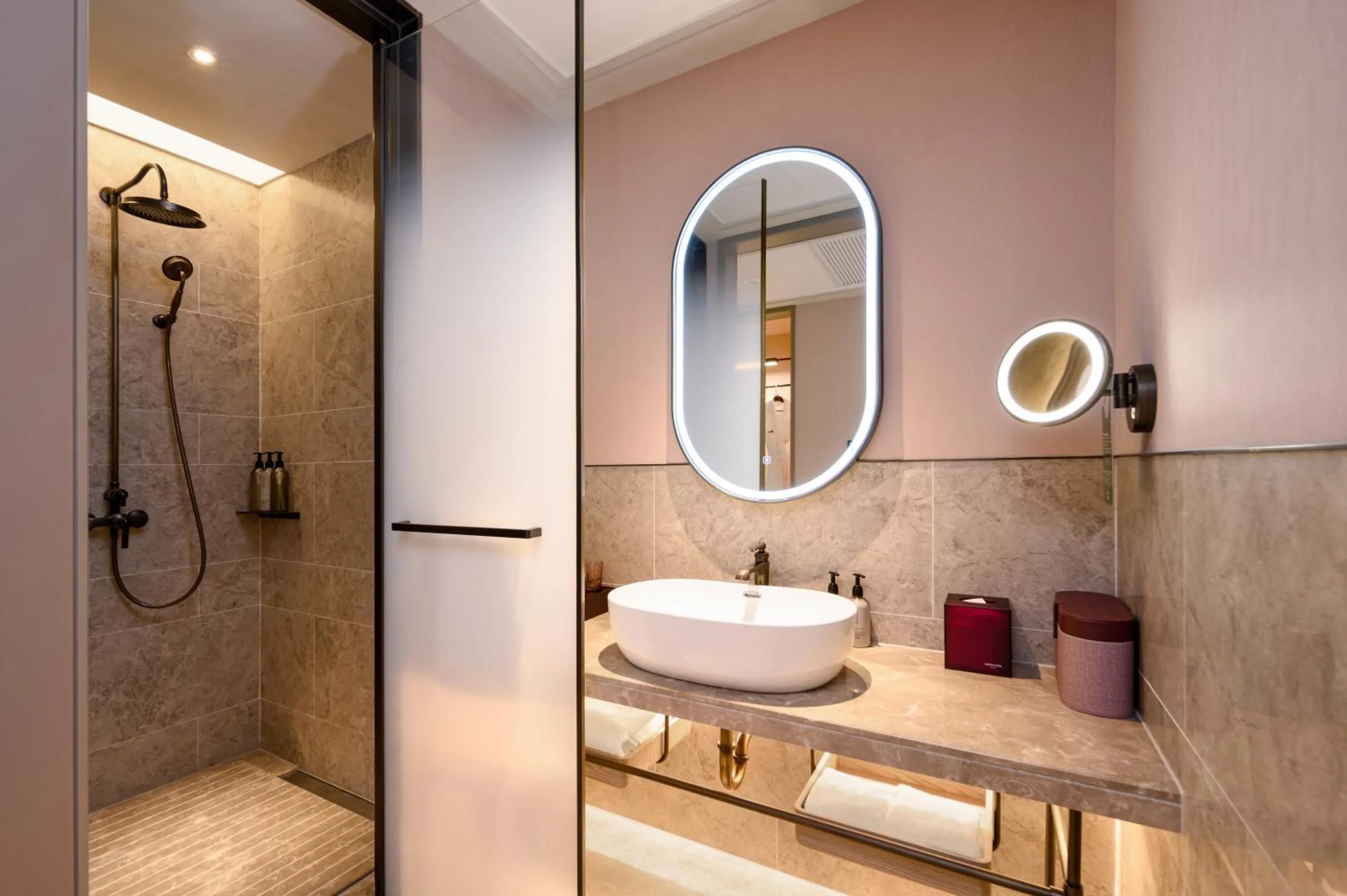 Mercure Yixing Wanda Plaza