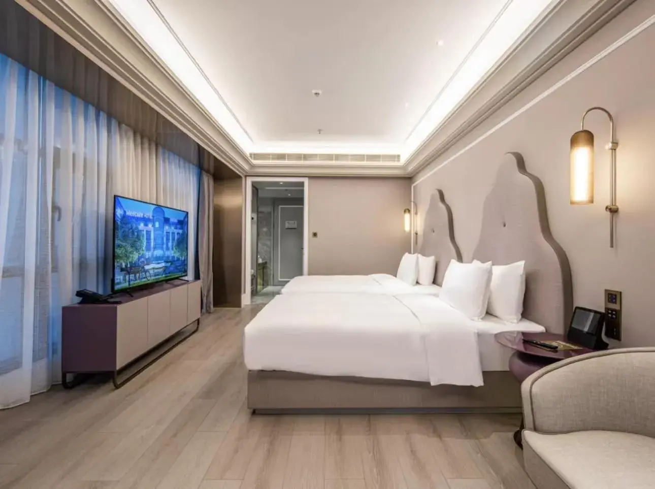 Privilege Twin Room in Mercure Wuxi Taihu Scenic Area Jiangnan University Privilege Twin Room in Mercure Wuxi Taihu Scenic Area Jiangnan University