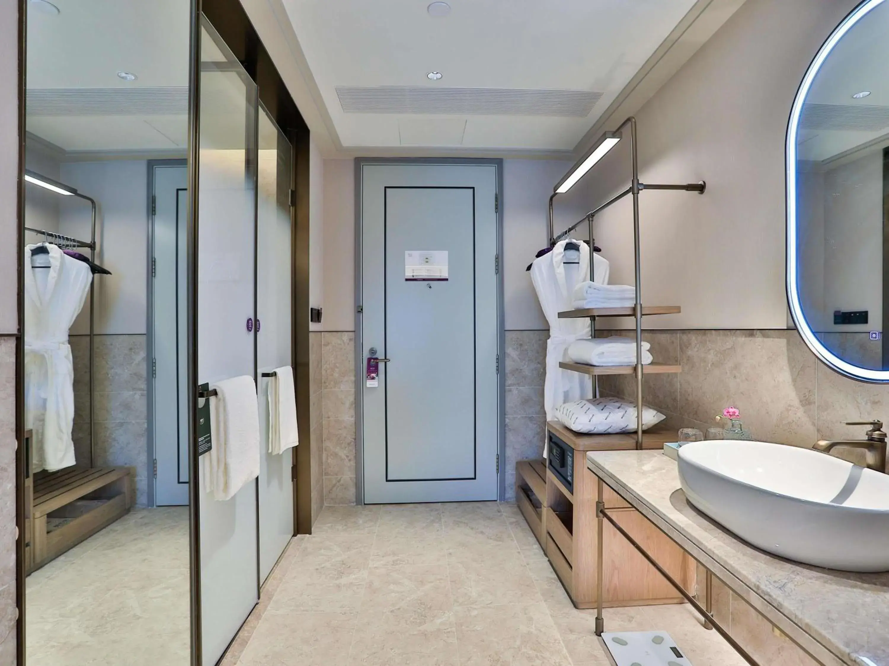 Executive Twin Room in Mercure Hangzhou Xixi Zijingang Executive Twin Room in Mercure Hangzhou Xixi Zijingang